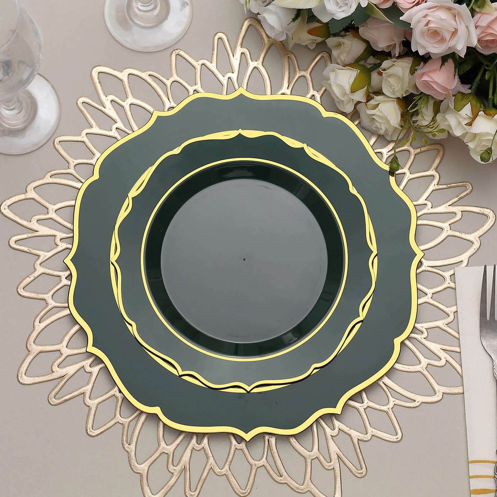 10-Pack Plastic 8 Round Desert Plates in Hunter Emerald Green with Gold Scalloped Rim - Disposable Appetizer/Salad Plates