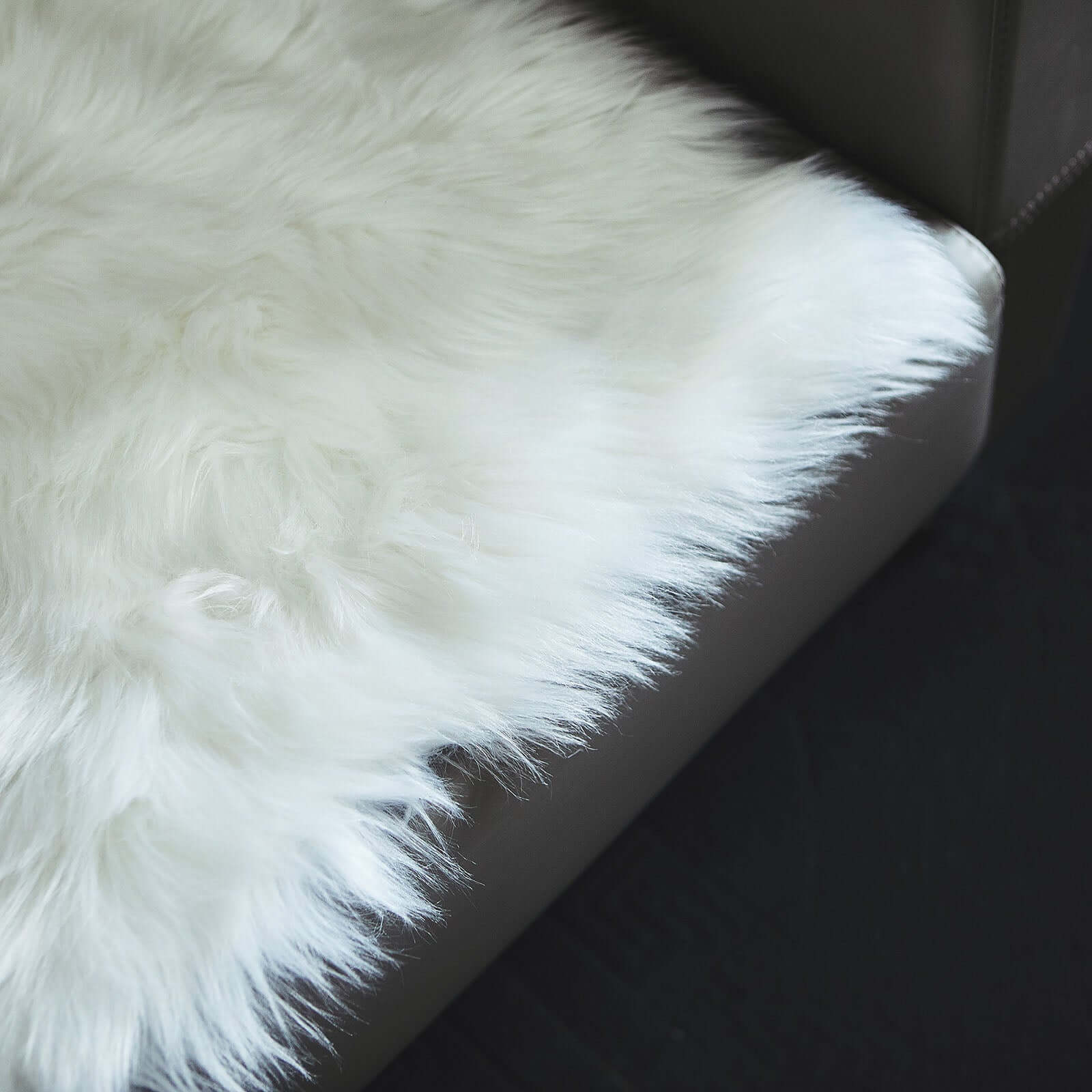 Faux Sheepskin 20 Cushion Cover with Soft Plush Finish White - Stylish Small Shag Area Rug for Events