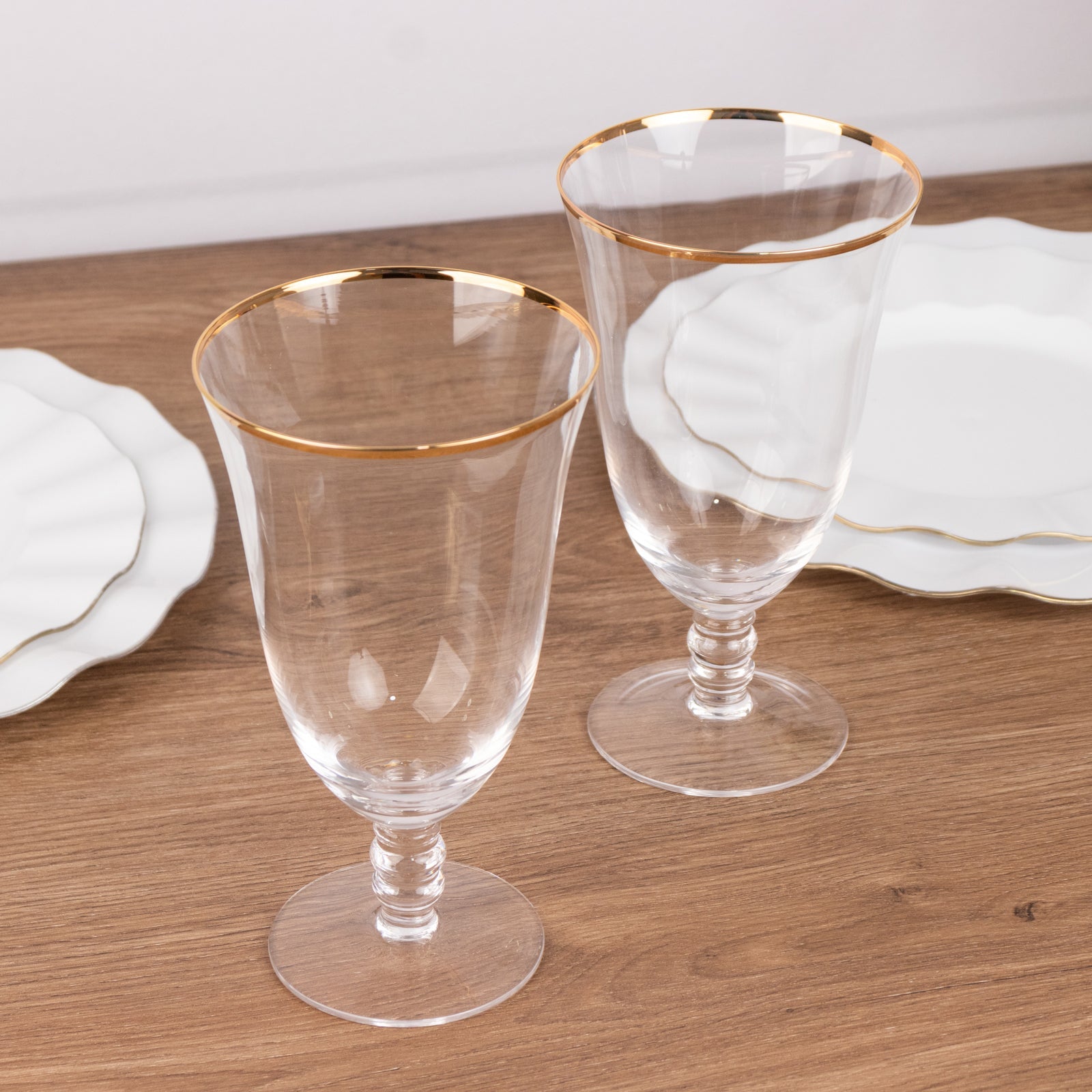 6-Pack Red Wine Glasses Clear Gold Rimmed Design with Short Beaded Stem - Chic Crystal Goblets for Drinks & Events 16oz 7