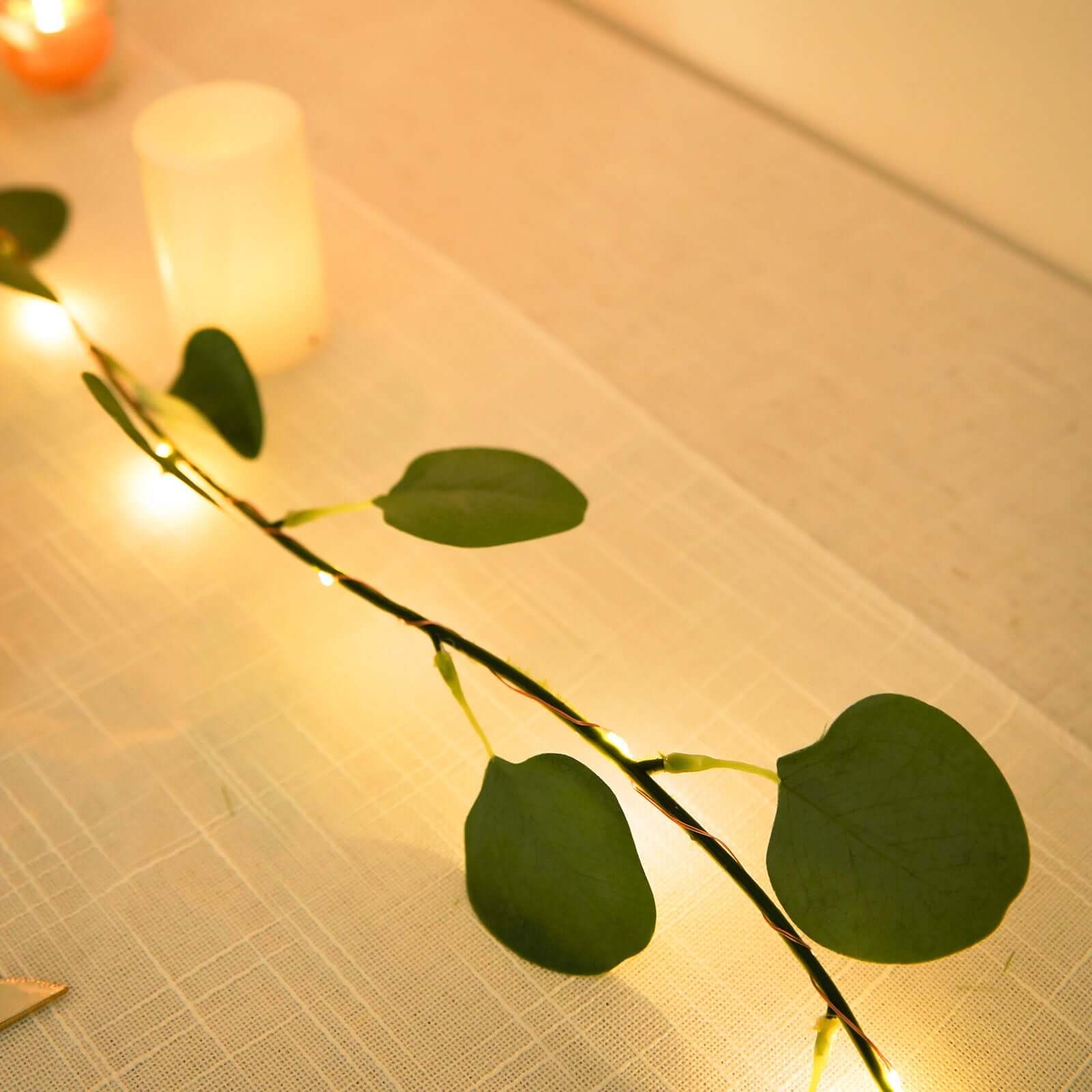 20 LED Vine String Lights Eucalyptus Leaf Design Green Warm White - Battery Operated Home Décor 7ft