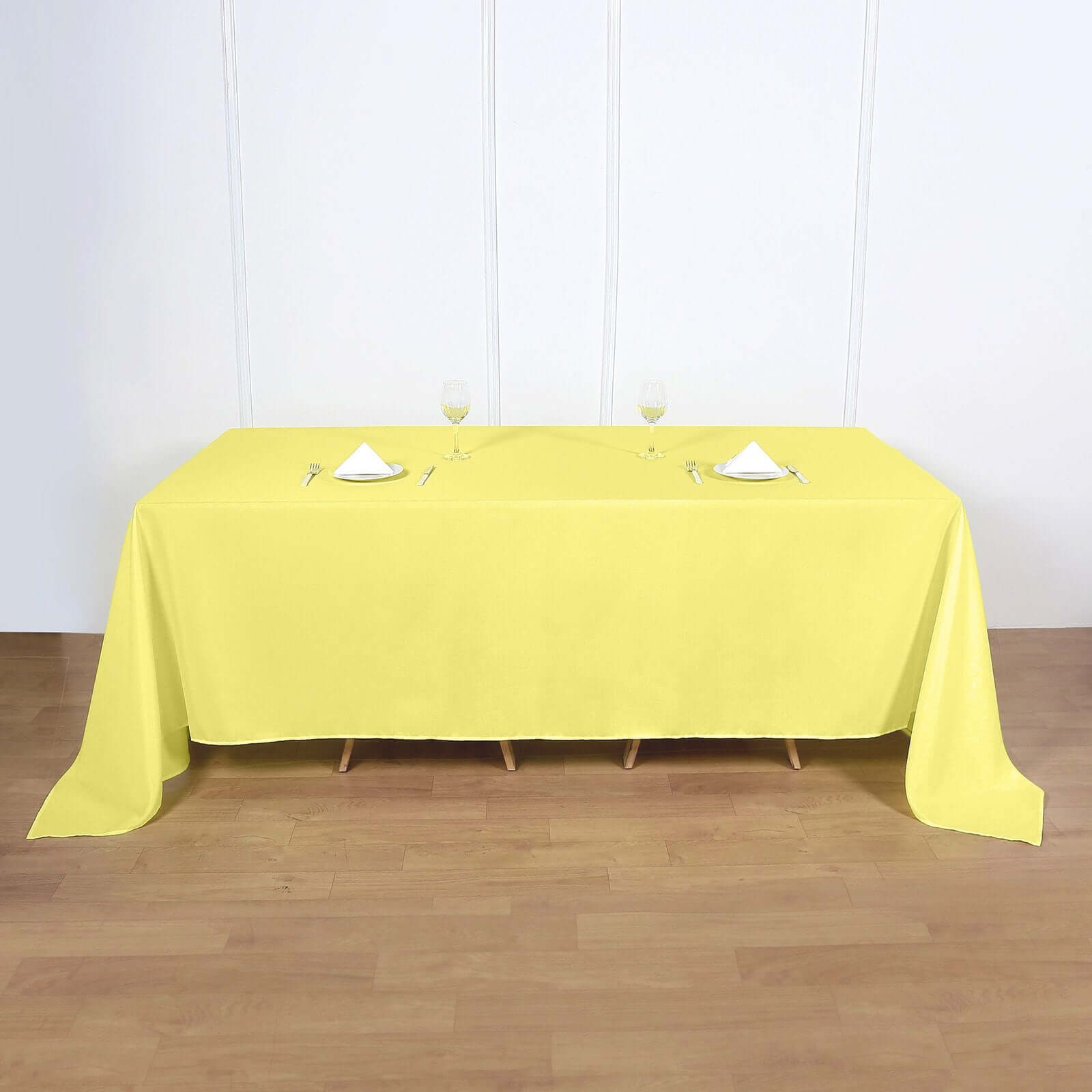 Polyester 90x132 Rectangle Tablecloth Yellow - Seamless Wrinkle-Resistant Table Cover