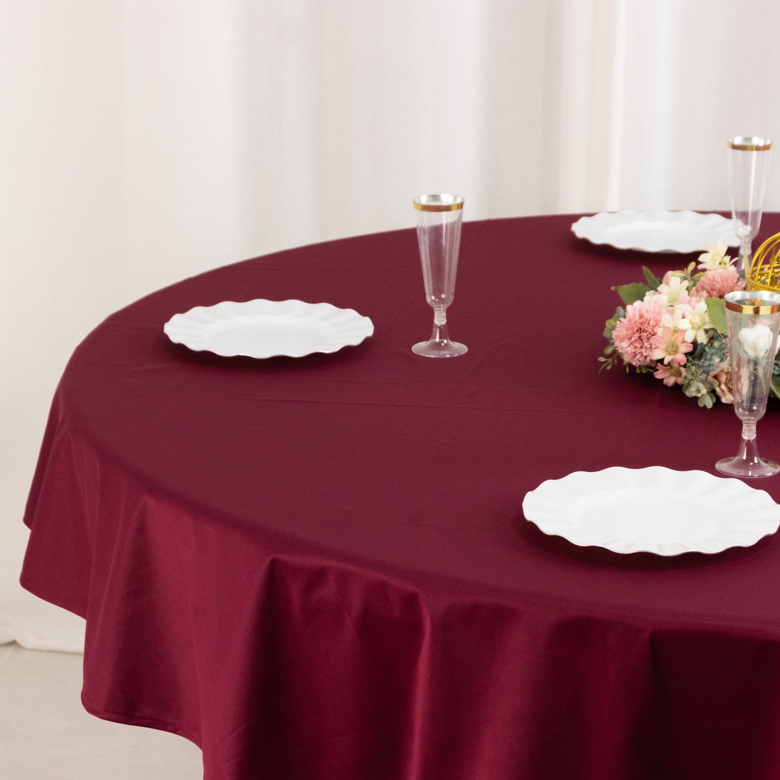 Premium Scuba Round 70 Tablecloth Burgundy - Wrinkle Free & Stain Resistant Table Cover