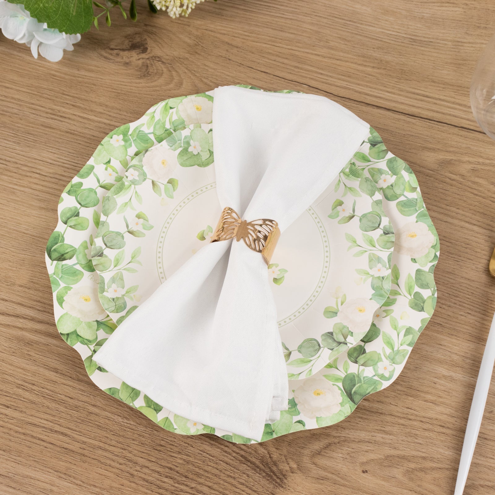 25-Pack Paper 8 Round Dessert Plates in White with Floral Greenery & Scalloped Edges - Disposable Appetizer Salad Plates for Rustic Weddings & Garden Brunches