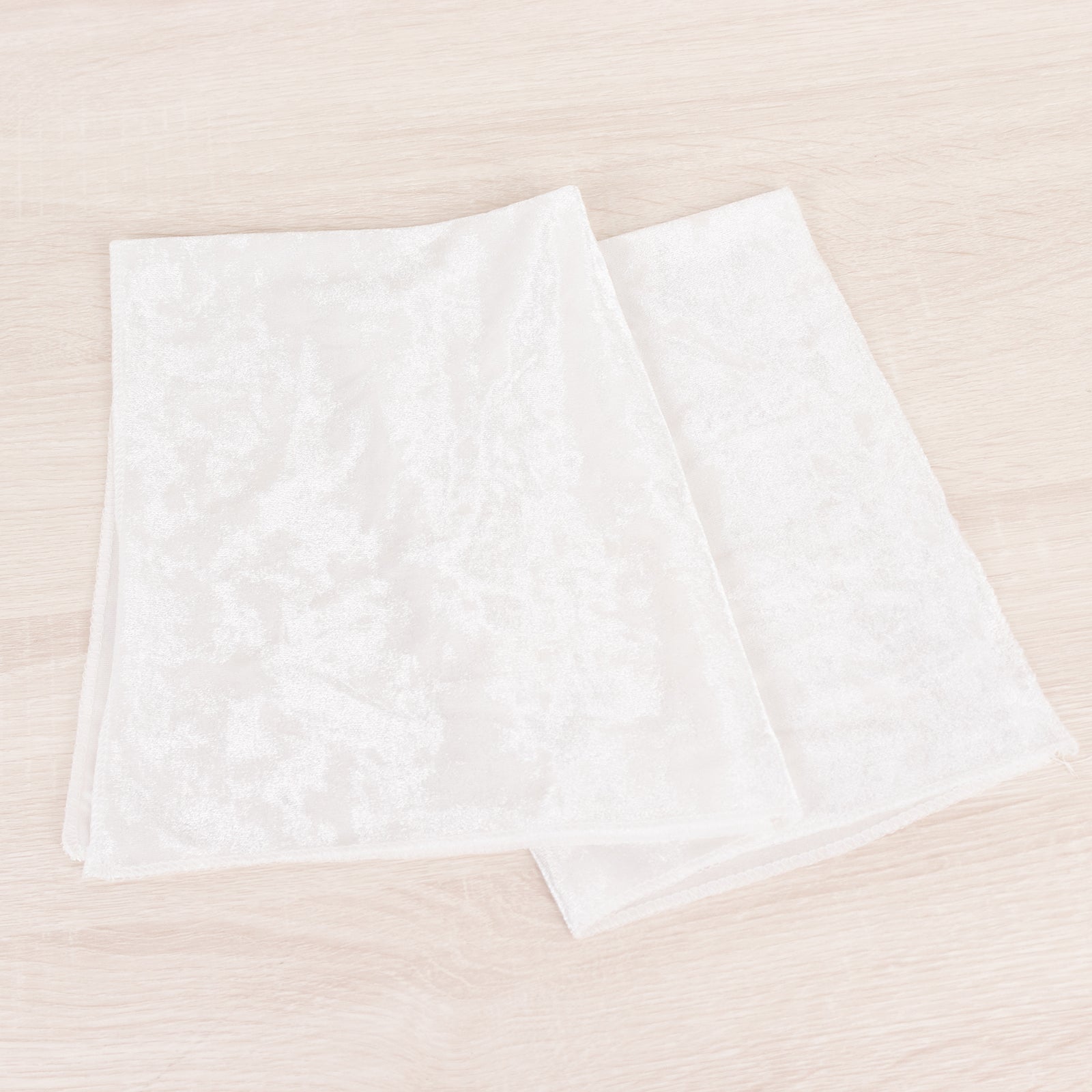 5 Pack Premium Crushed Velvet 20x20 Napkins White - Rich & Textured Finish Dinner Napkins for Classy Events