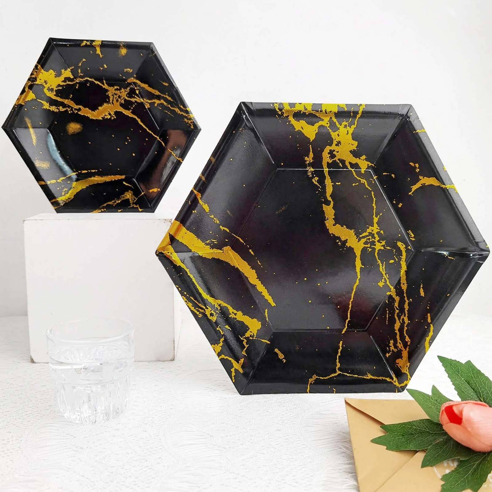 25-Pack Paper 12 Hexagon Dinner Plates in Black with Gold Marble Design - Disposable Geometric 400GSM Party Plates for Events & Banquets