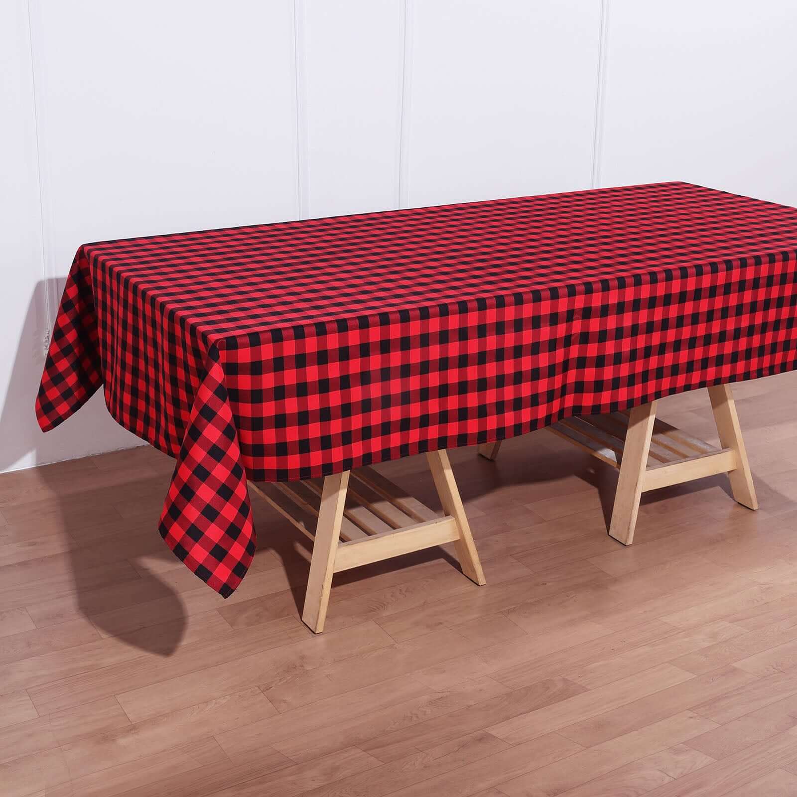 Polyester 60x102 Rectangle Tablecloth Black/Red - Checkered Buffalo Plaid Design for Everyday Use