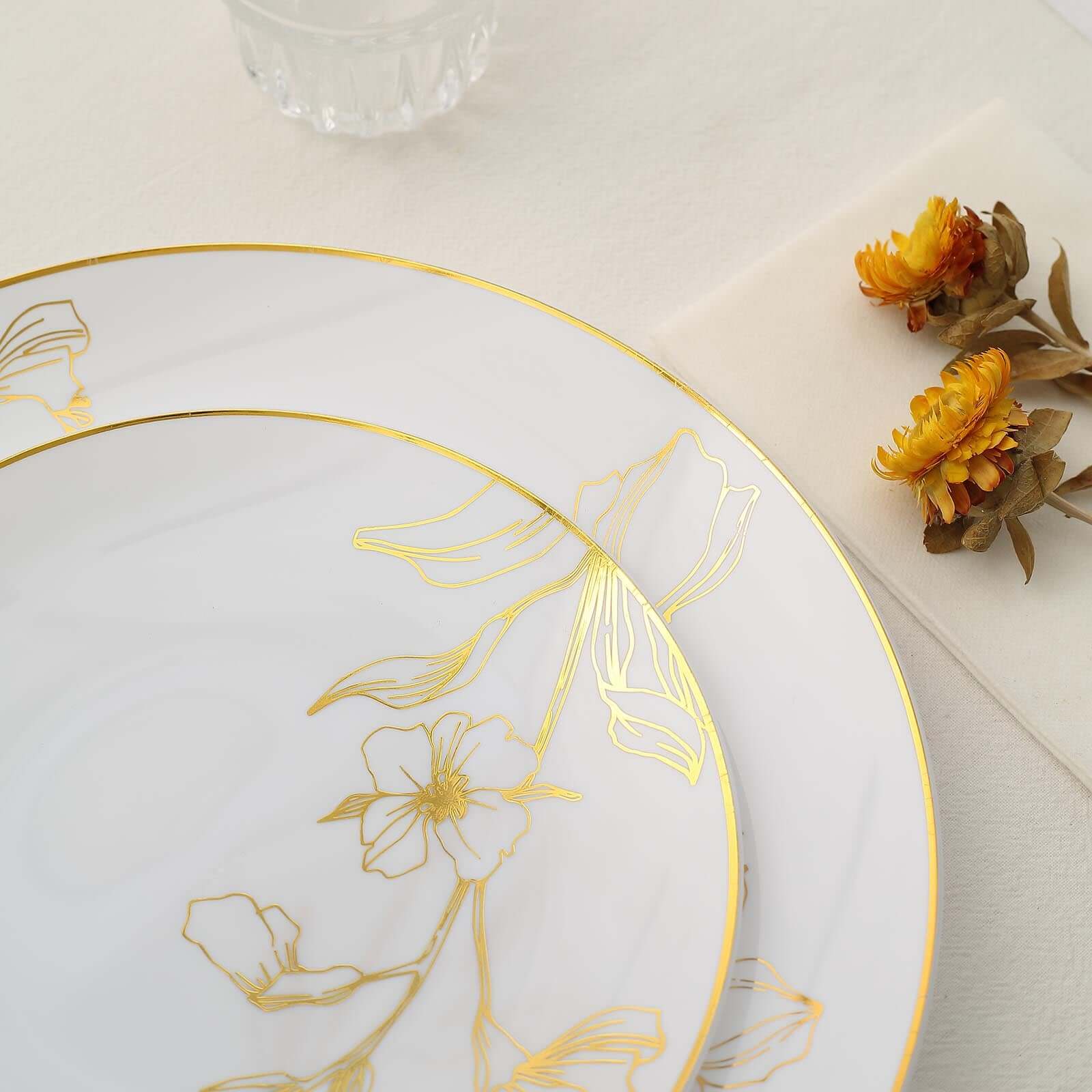 Set of 20 Plastic Round Dinner and Dessert Plates in White with Metallic Gold Floral Design - Stylish Disposable Dinnerware for Banquets & Special Occasions 8, 10