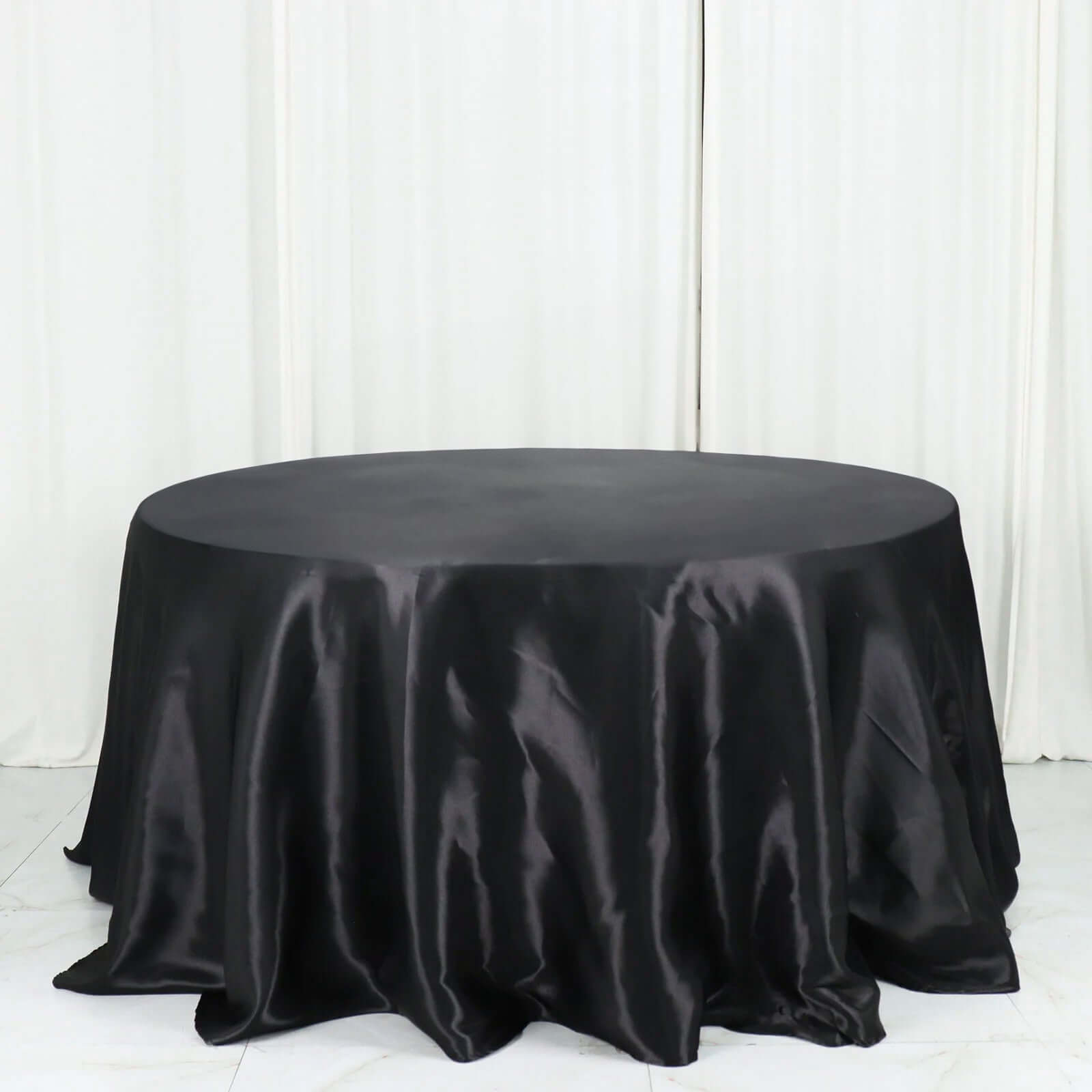 Satin 132 Round Tablecloth Black - Stylish Seamless Table Cover for Weddings & Events