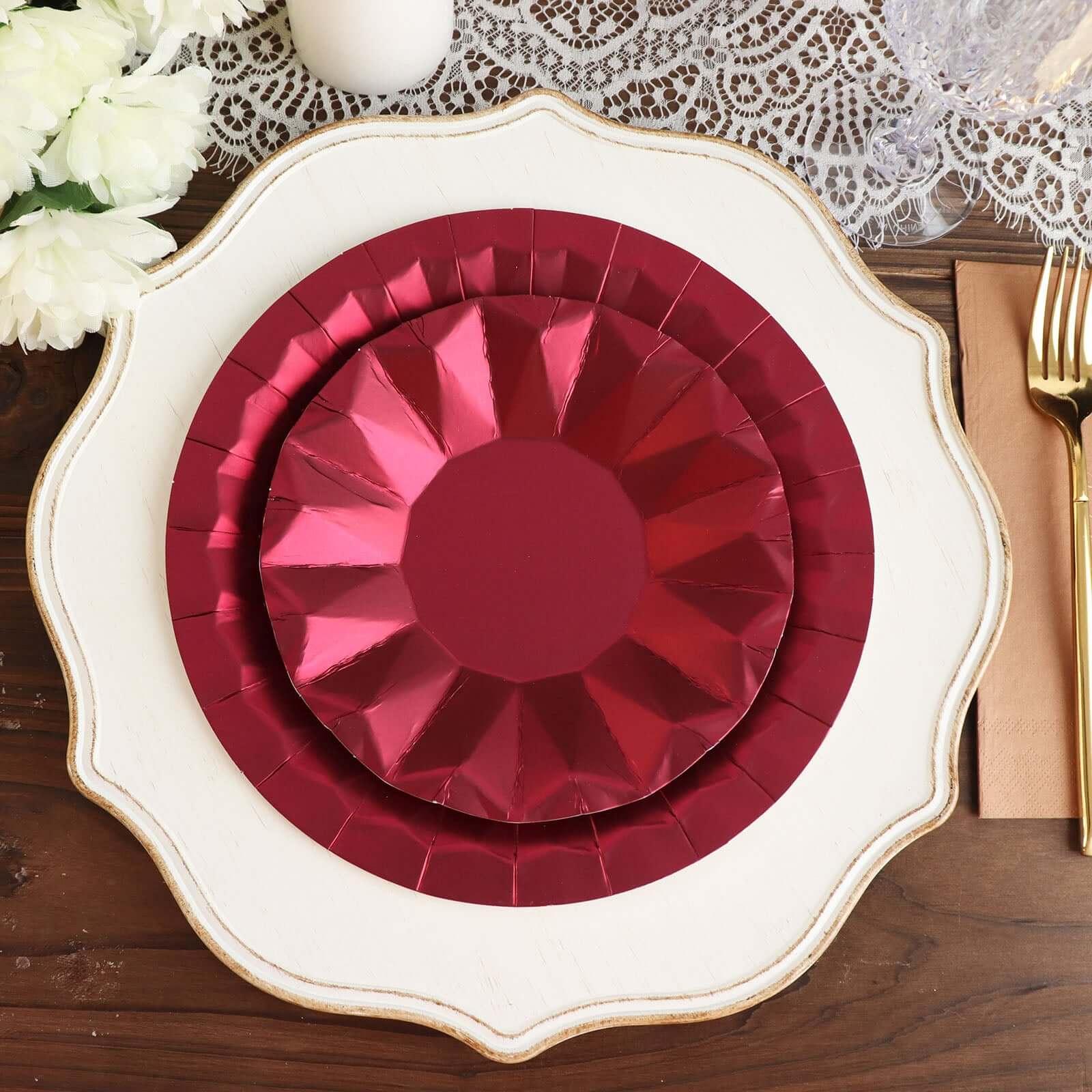 25-Pack Paper 9 Round Dinner Plates in Burgundy with Geometric Prism Rim - Disposable 400GSM Party Plates