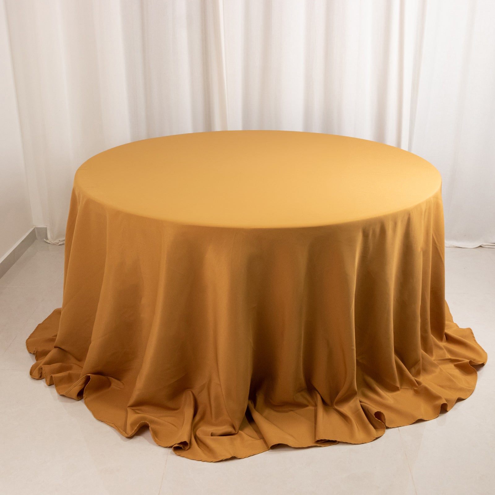 Premium Polyester 132 Round Tablecloth Gold - Seamless 220GSM Wrinkle-Resistant Design for Upscale Occasions