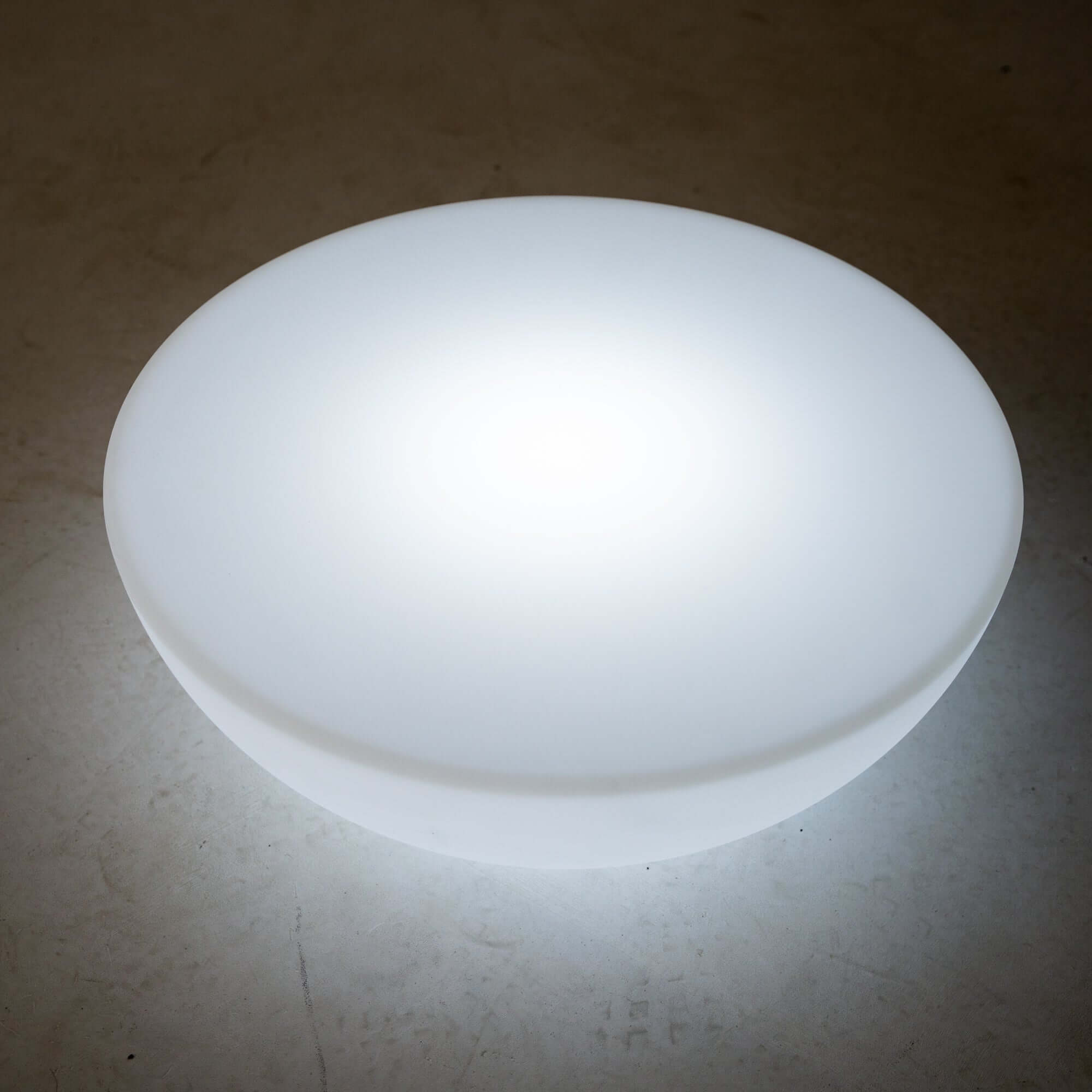 23.5 Color Changing Cordless LED Light Up Half Circle Round Table, Rechargeable Waterproof Illuminated Furniture