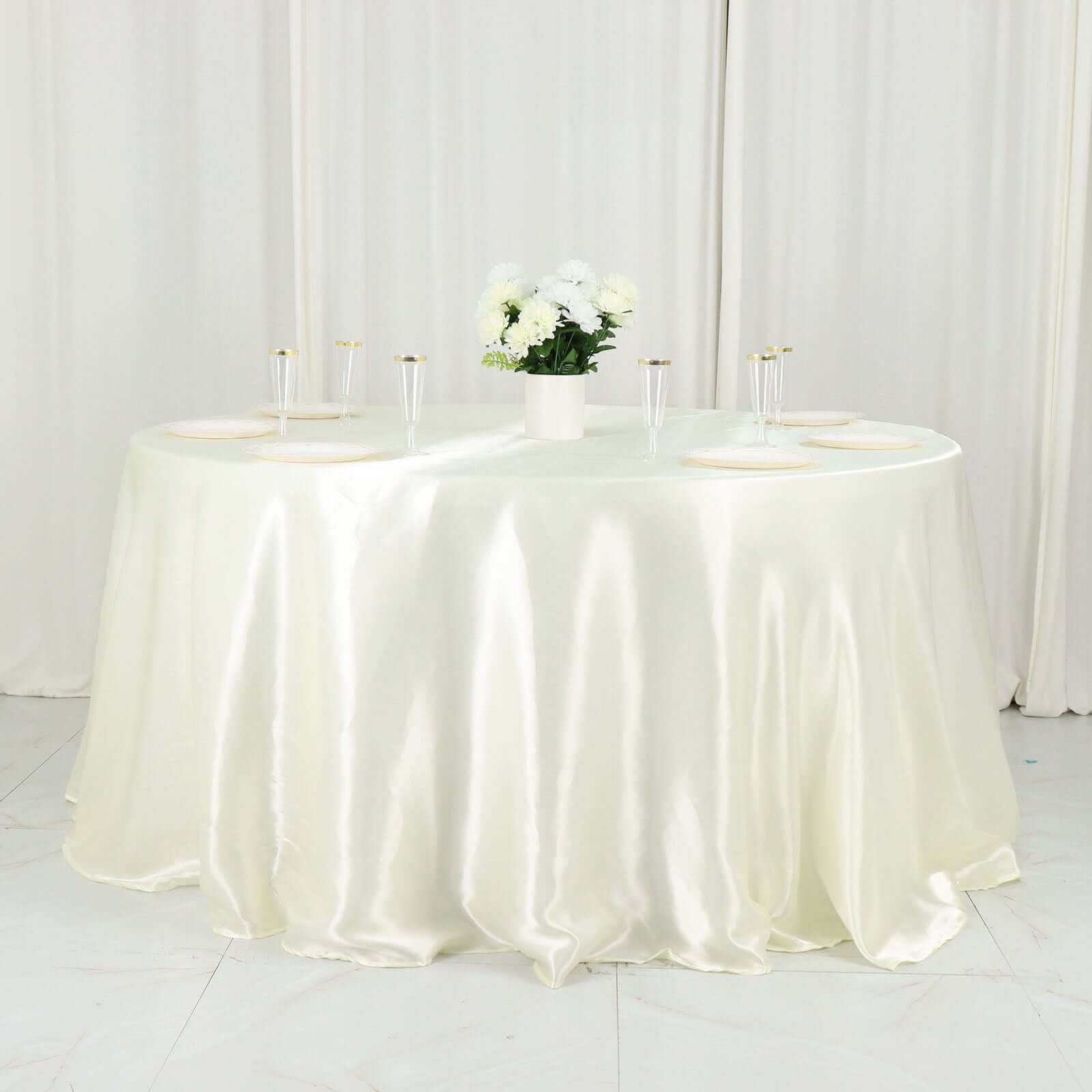 Satin 132 Round Tablecloth Ivory - Stylish Seamless Table Cover