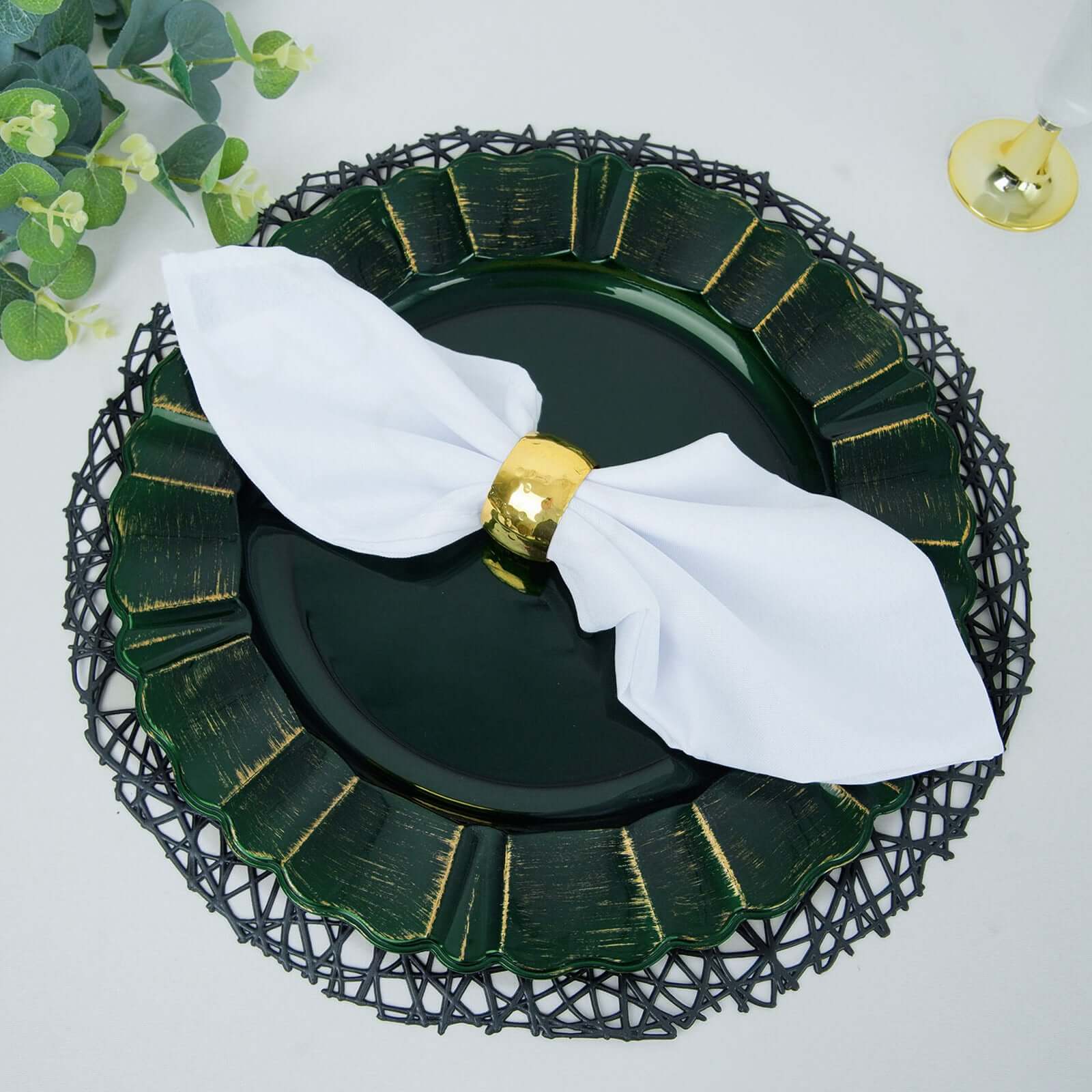 6-Pack Acrylic Plastic Round Charger Plates 13 in Hunter Emerald Green with Gold Brushed Wavy Scalloped Rim, Decorative Dinner Party Charger Tableware