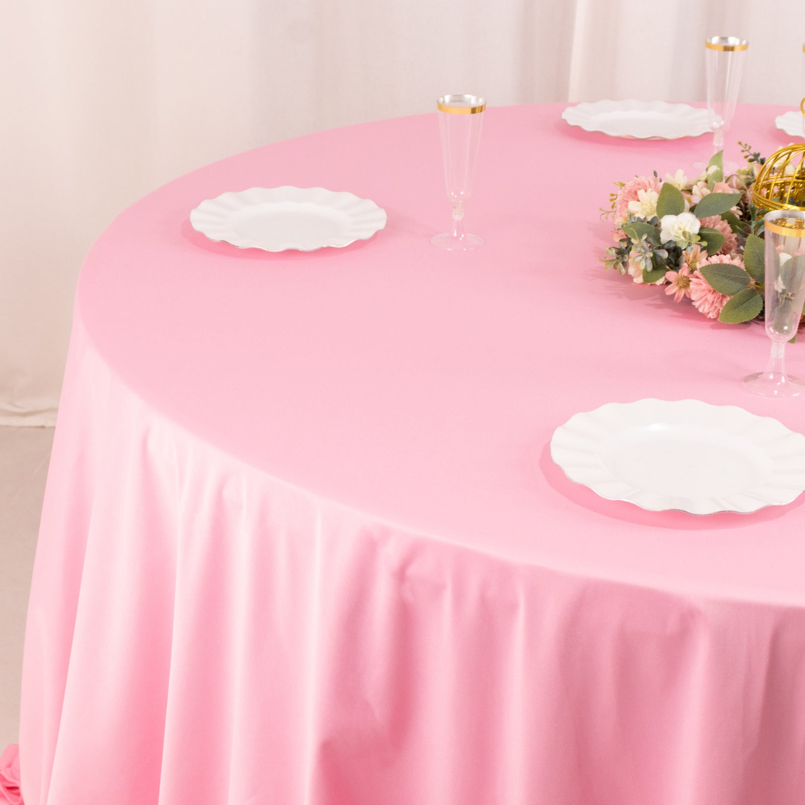 Premium Scuba Round 132 Tablecloth Pink - Wrinkle Free & Stain Resistant Seamless Table Cover