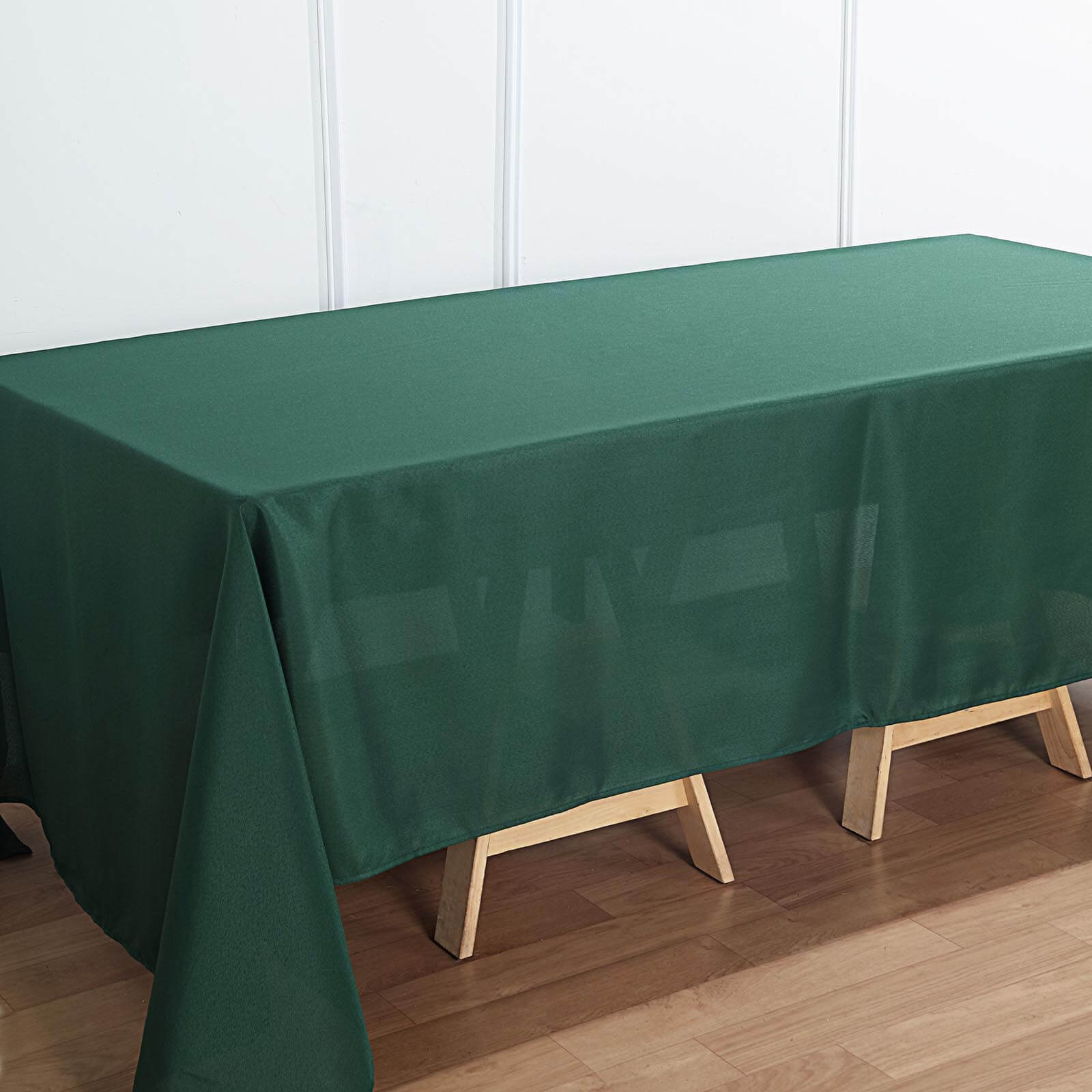 Polyester 72x120 Rectangle Tablecloth Hunter Emerald Green - Durable and Stylish Table Cover