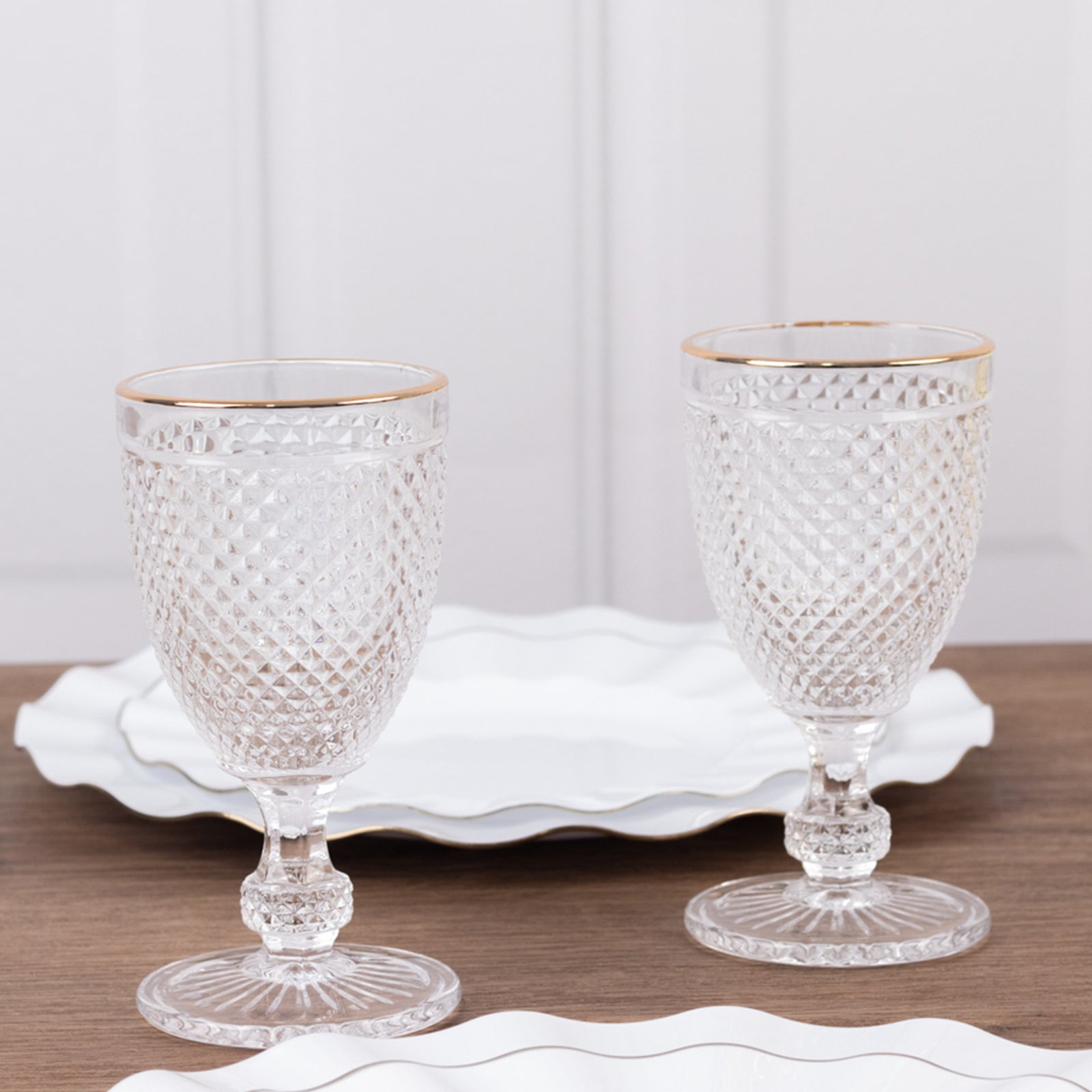 6-Pack Vintage Wine Glasses with Gold Rim and Embossed Diamond Pattern Clear - Crystal 8oz Short Stem Goblets for Cocktails 6