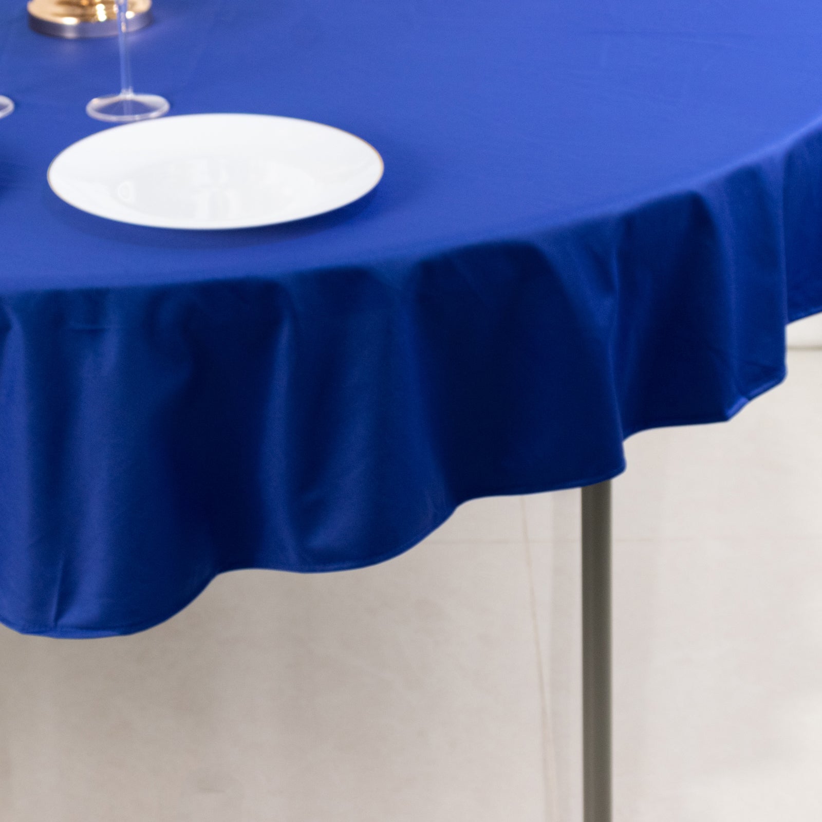 Premium Scuba Round 70 Tablecloth Royal Blue - Wrinkle Free & Stain Resistant Table Cover