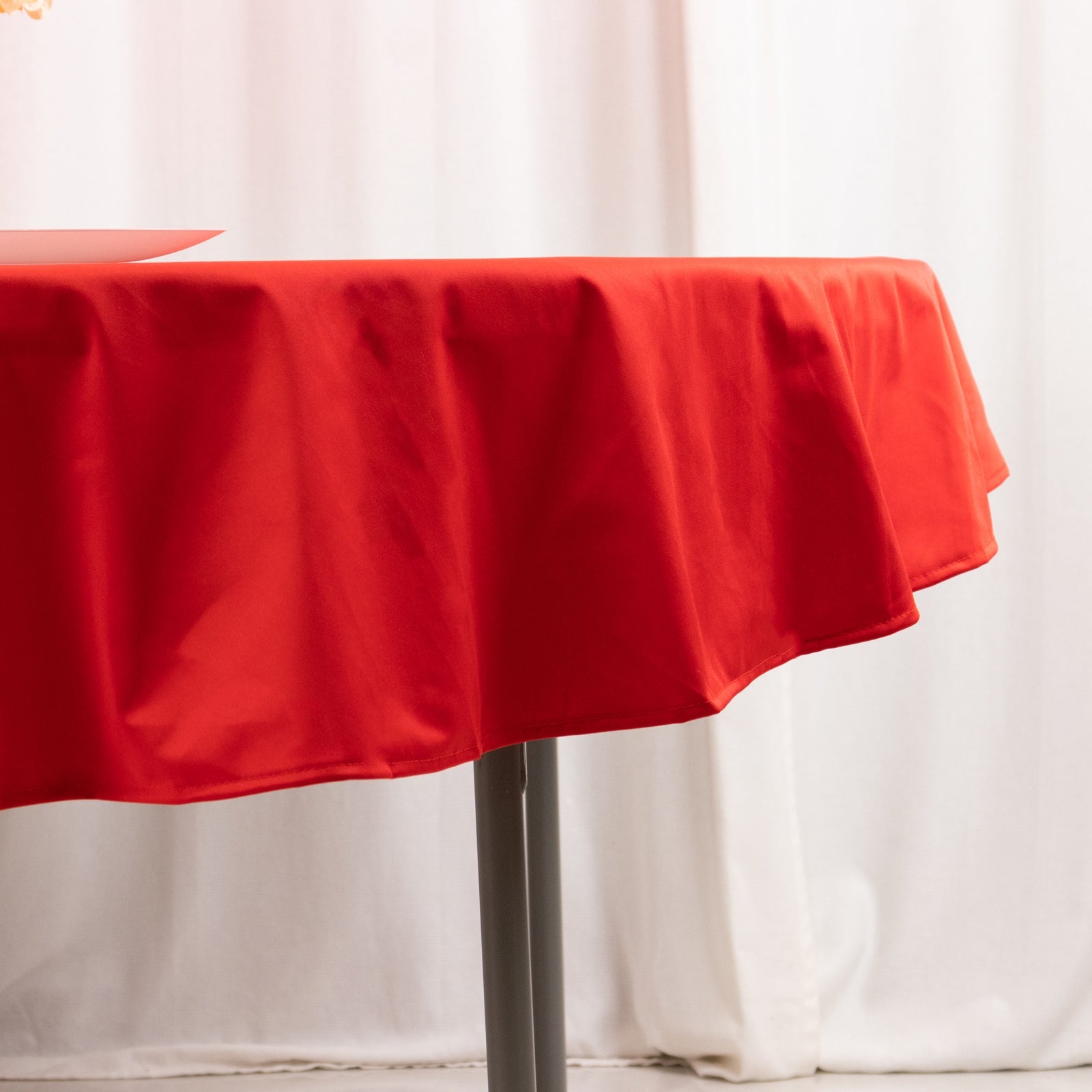 Premium Scuba Round 70 Tablecloth Red - Wrinkle Free & Stain Resistant Table Cover