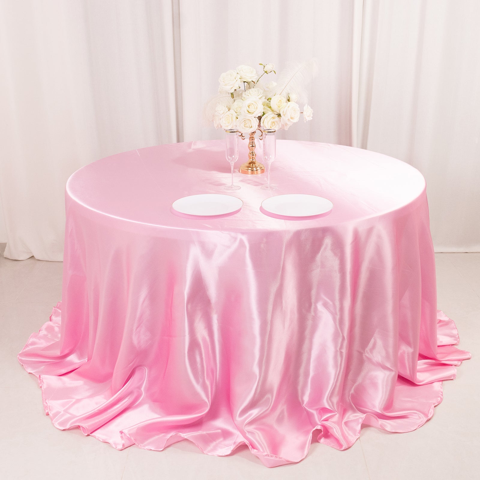 Satin 132 Round Tablecloth Pink - Stylish Seamless Table Cover