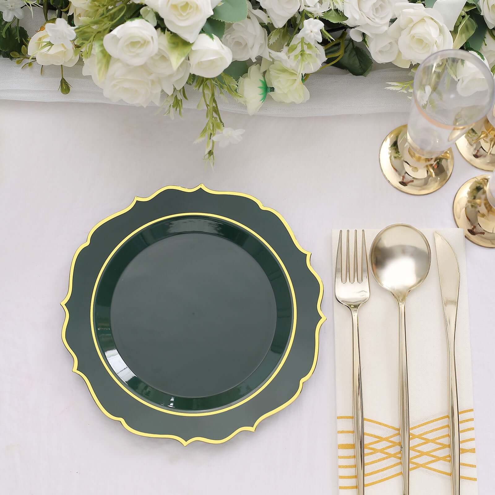 10-Pack Plastic 8 Round Desert Plates in Hunter Emerald Green with Gold Scalloped Rim - Disposable Appetizer/Salad Plates