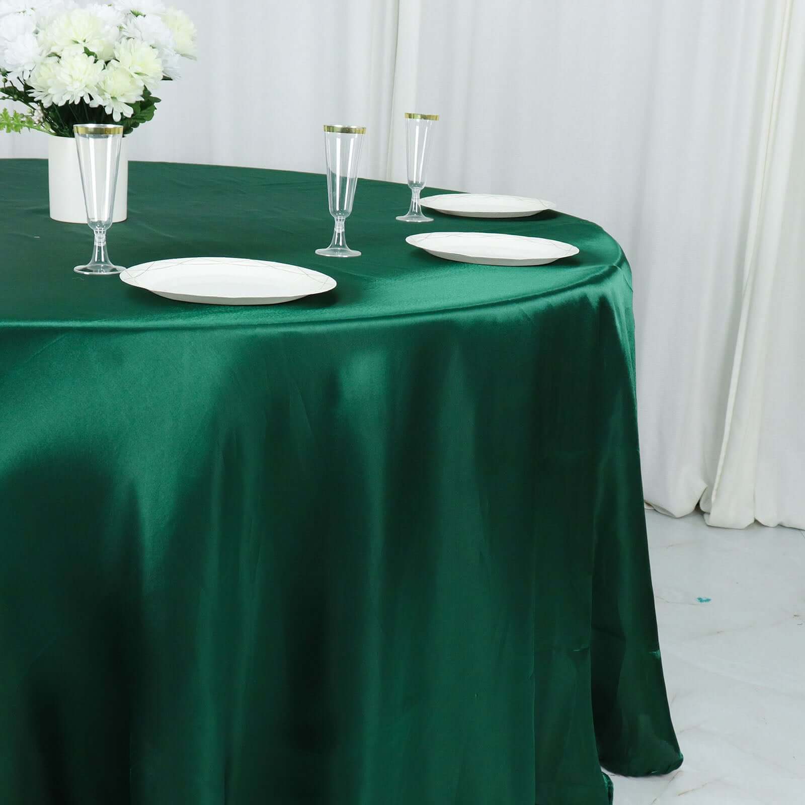 Satin 132 Round Tablecloth Hunter Emerald Green - Stylish Seamless Table Cover