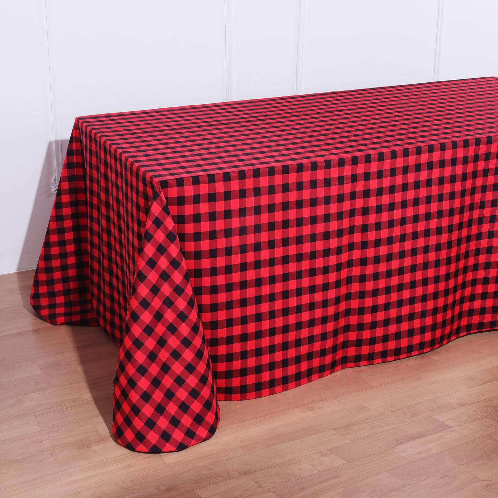 90x156 Black Red Seamless Buffalo Plaid Rectangle Tablecloth, Checkered Polyester Tablecloth for 8 Foot Table With Floor-Length Drop