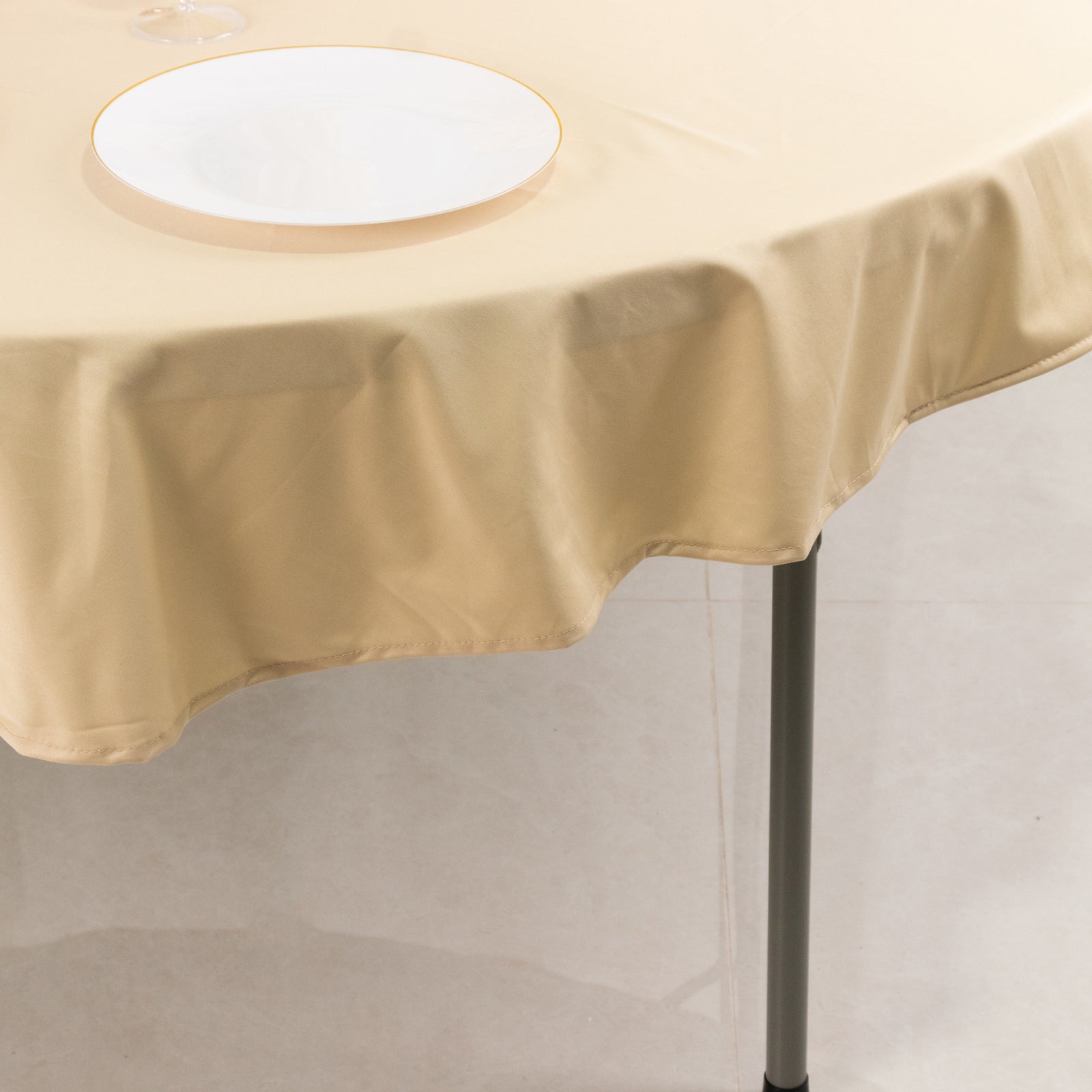 Premium Scuba Round 70 Tablecloth Beige - Wrinkle Free & Stain Resistant Table Cover