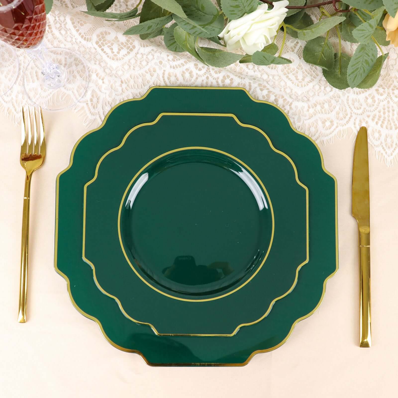 10 Pack 8 Hunter Emerald Green Hard Plastic Dessert Appetizer Plates, Disposable Tableware, Baroque Heavy Duty Salad Plates with Gold Rim