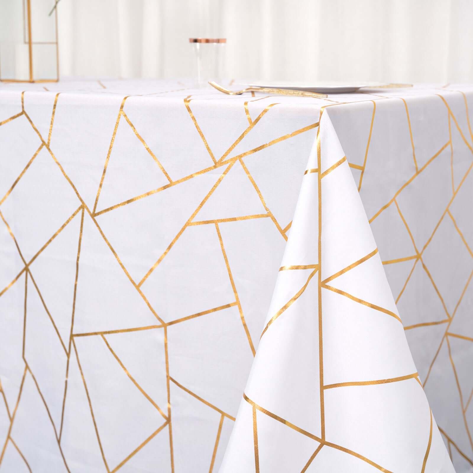 Polyester 90x132 Rectangle Tablecloth White Seamless with Gold Foil Geometric Pattern - Wrinkle-Resistant Seamless Table Cover for Sophisticated Events