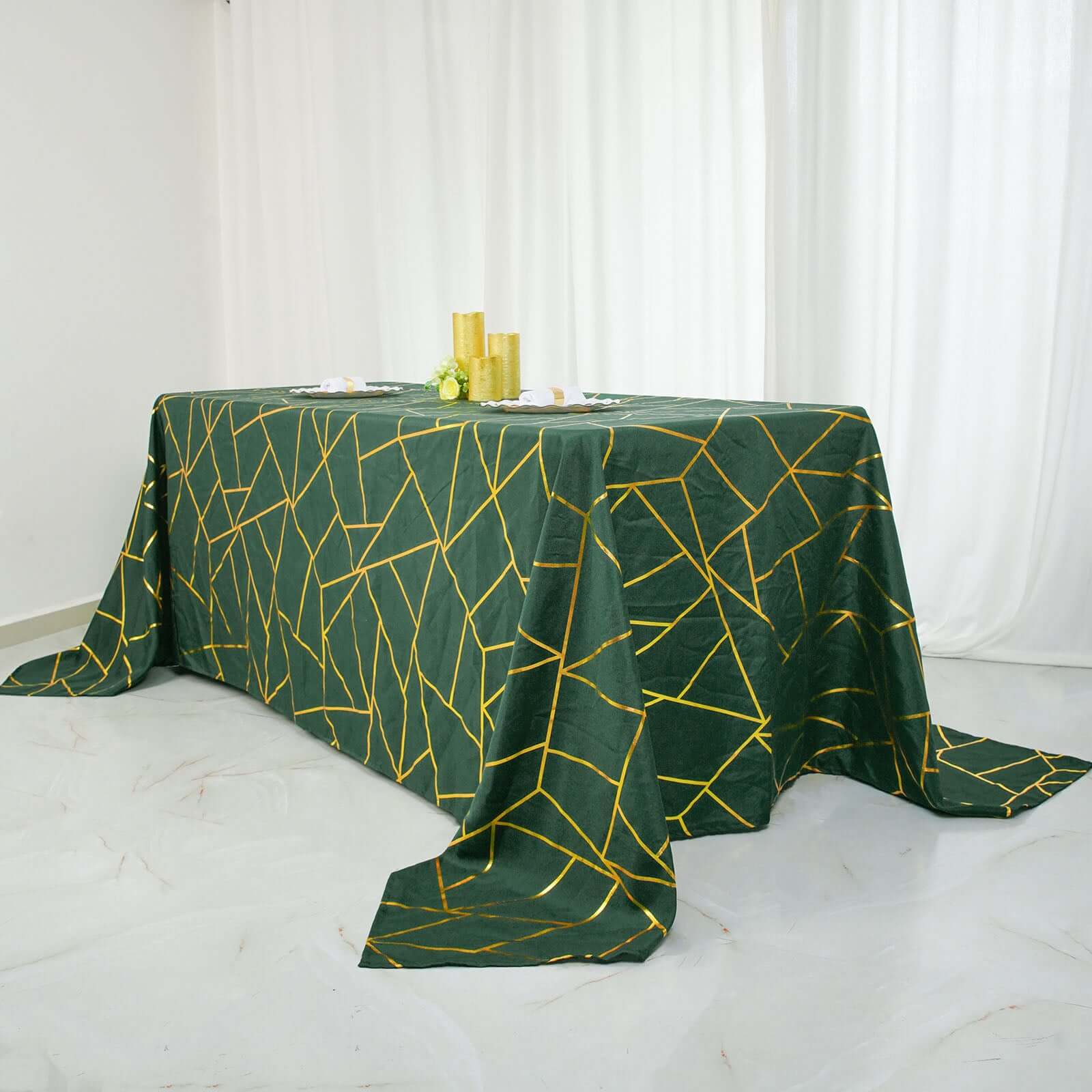 Polyester 90x156 Rectangle Tablecloth Hunter Emerald Green Seamless with Gold Foil Geometric Pattern - Wrinkle-Resistant Seamless Table Cover for Sophisticated Events