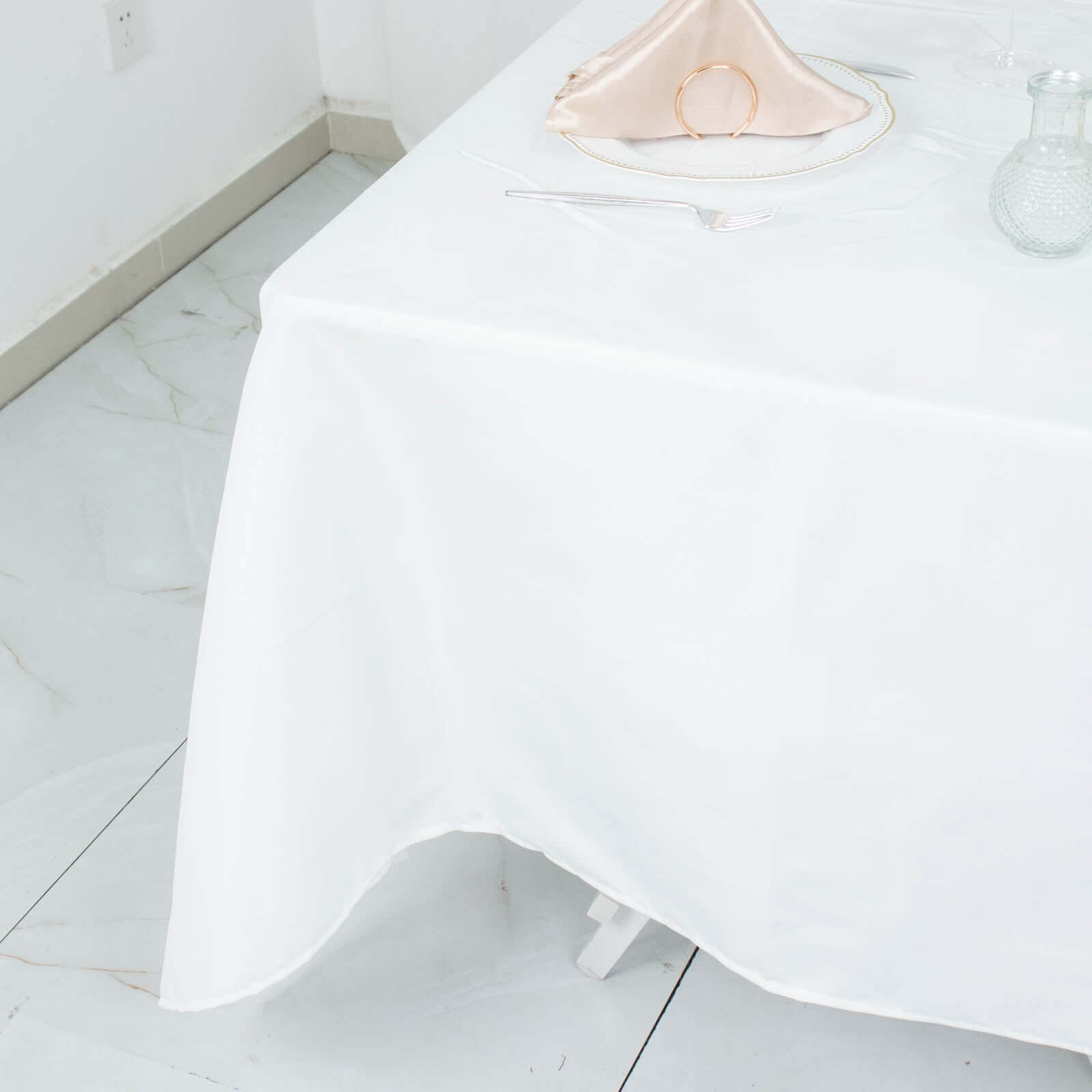 Premium Polyester Square Tablecloth 70x70 White 220GSM Wrinkle-Resistant Table Cover for Stylish Gatherings