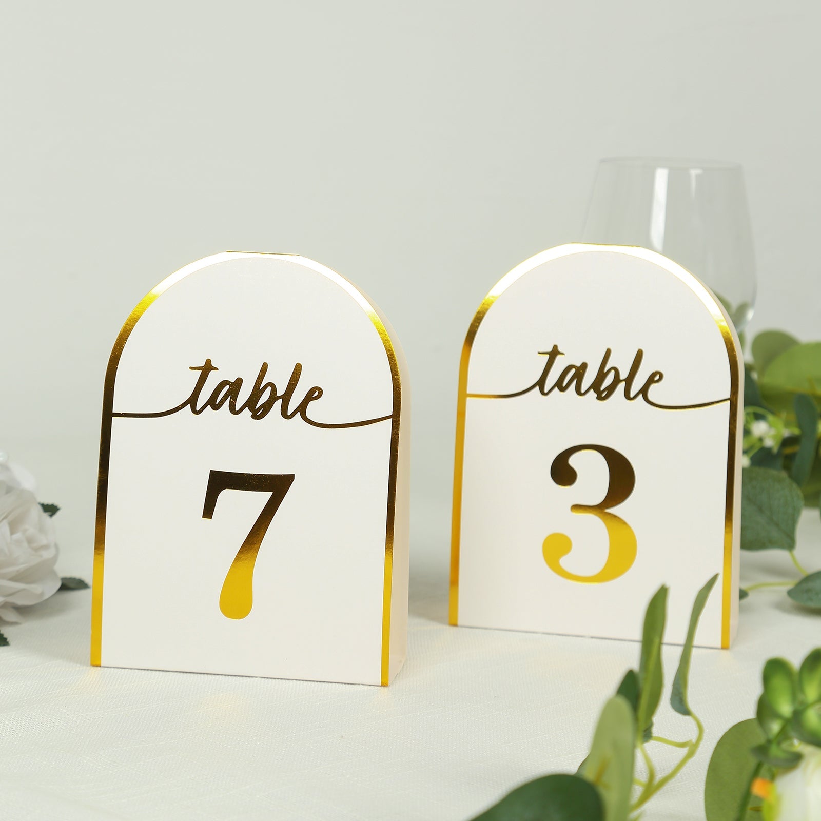 25-Pack Paper Wedding Table Numbers 1-25 White Arch Cutout Design - Sleek & Modern Free Standing Double Sided Table Tent Cards with Metallic Gold Foil Numbers 7