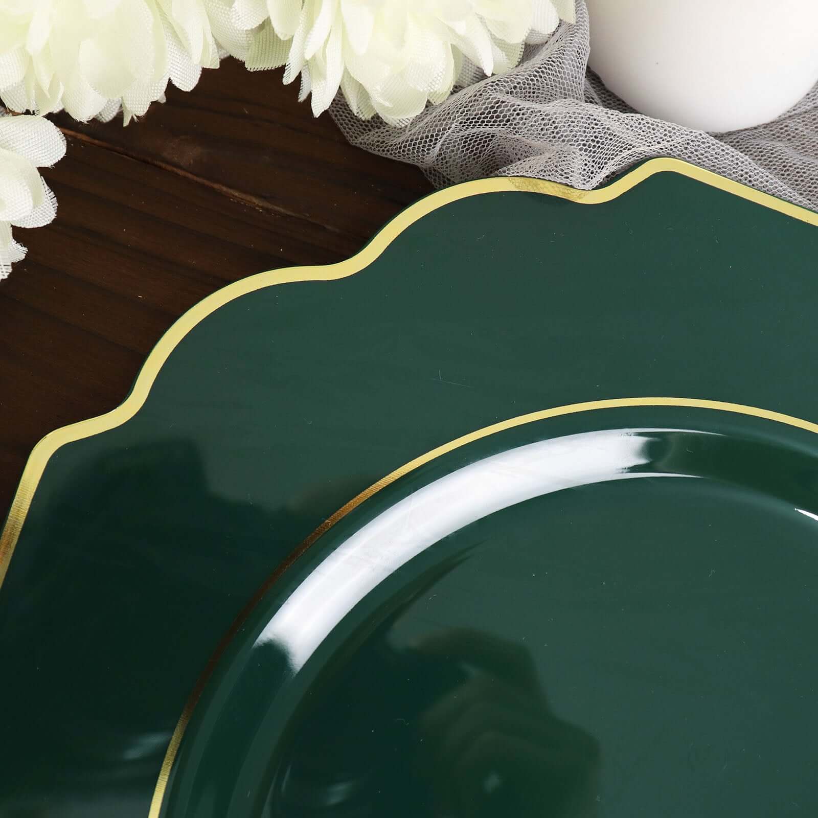 10 Pack 8 Hunter Emerald Green Hard Plastic Dessert Appetizer Plates, Disposable Tableware, Baroque Heavy Duty Salad Plates with Gold Rim