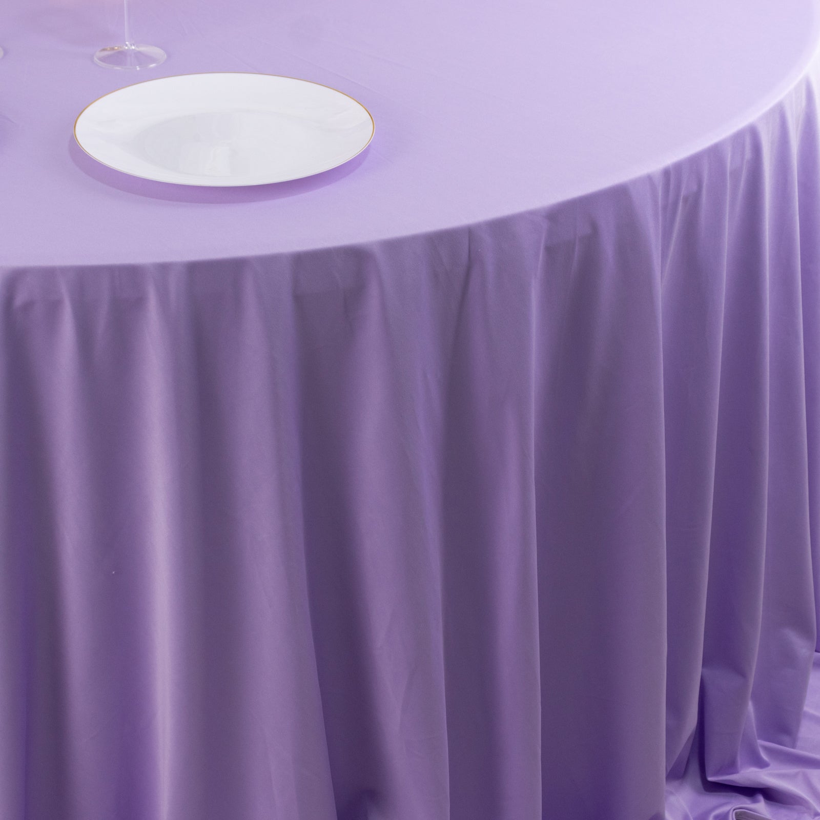 Premium Scuba Round 132 Tablecloth Lavender Lilac - Wrinkle Free & Stain Resistant Seamless Table Cover