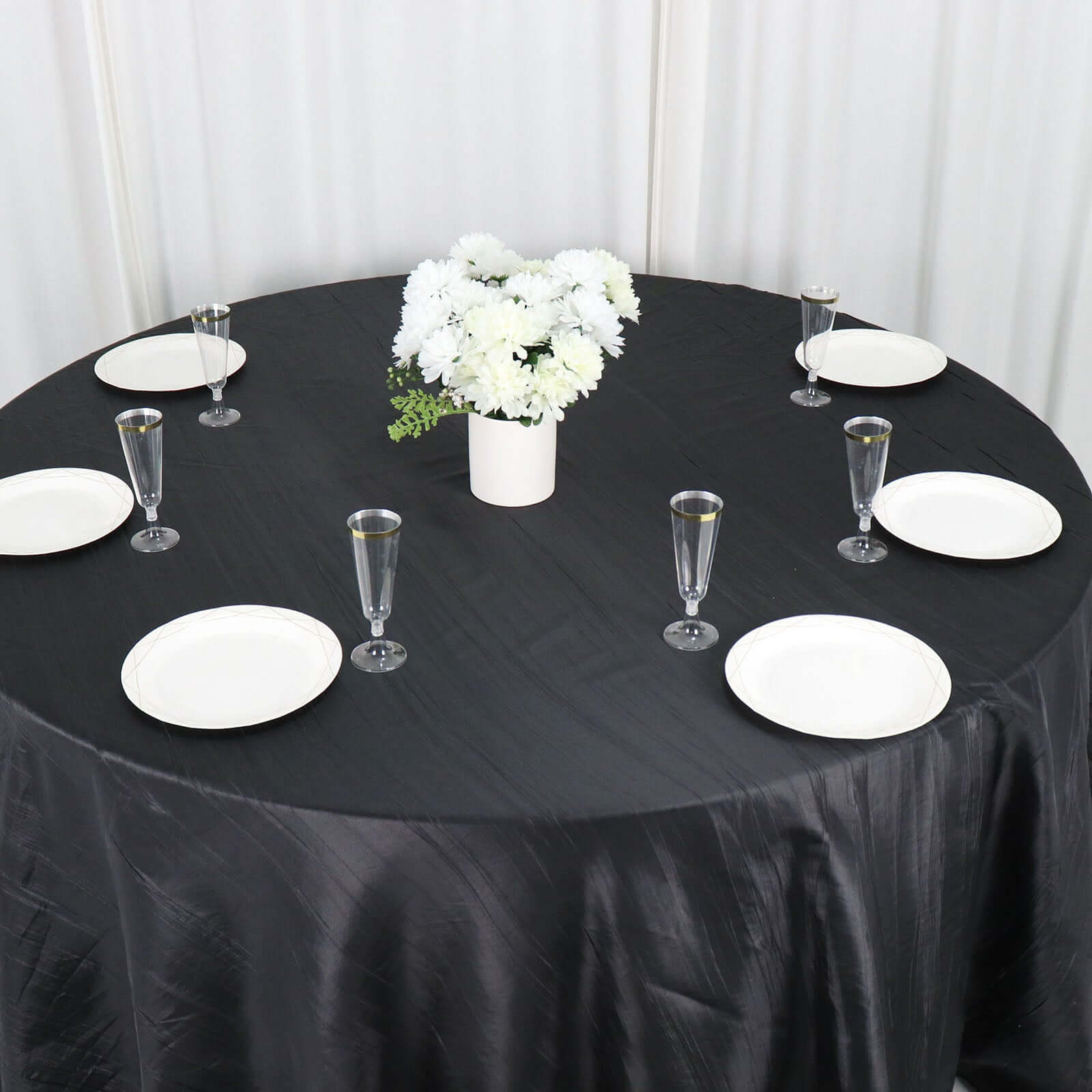 Taffeta 132 Round Tablecloth Black - Seamless Accordion Crinkle Design for Exquisite Occasions