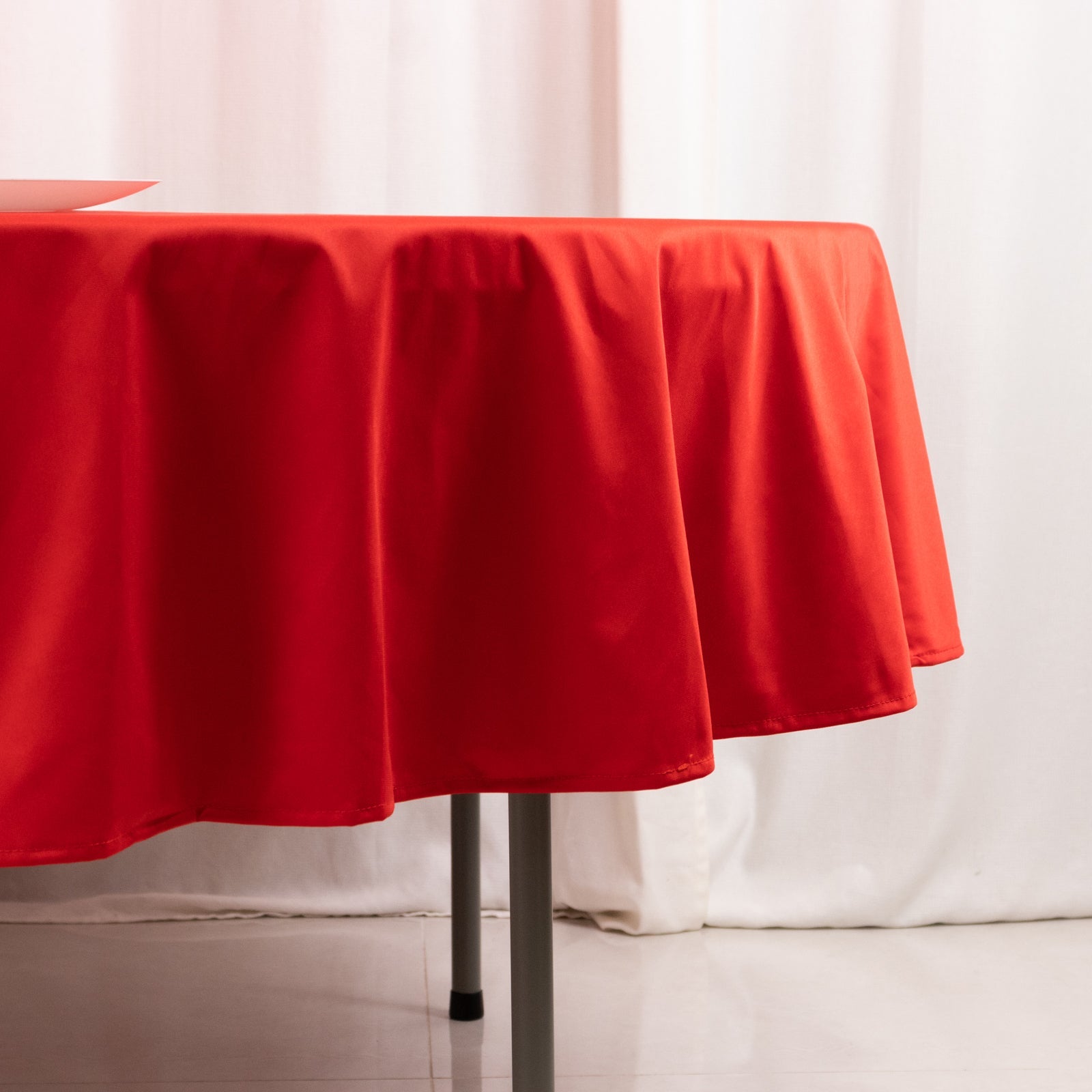 Premium Scuba Round 90 Tablecloth Red - Wrinkle Free & Stain Resistant Table Cover