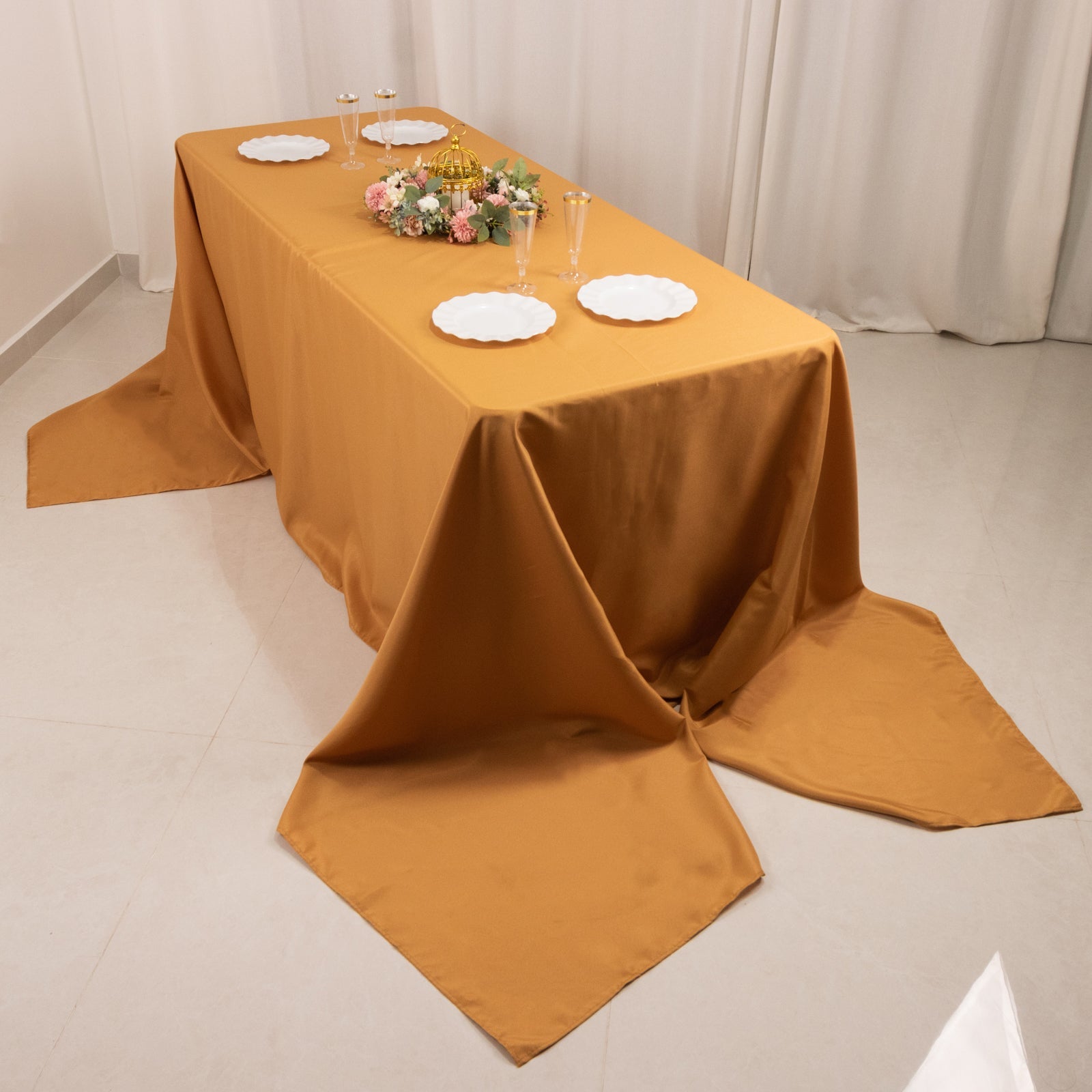 Premium Polyester 90x156 Rectangle Tablecloth Gold - Seamless 220GSM Stain-Resistant Design for Classy Events