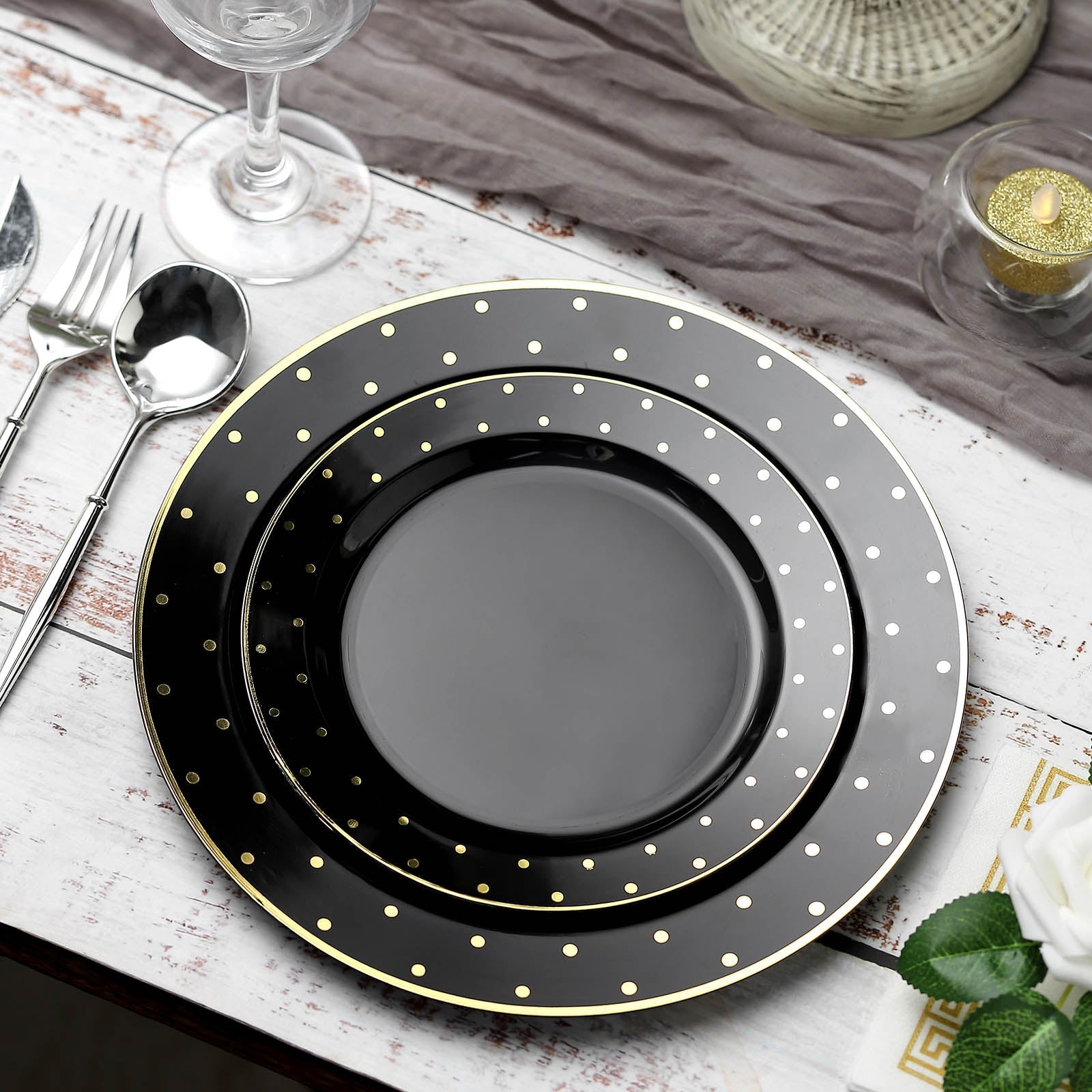 10 Pack 10 Black With Gold Dot Rim Plastic Dinner Plates, Round Disposable Tableware Plates