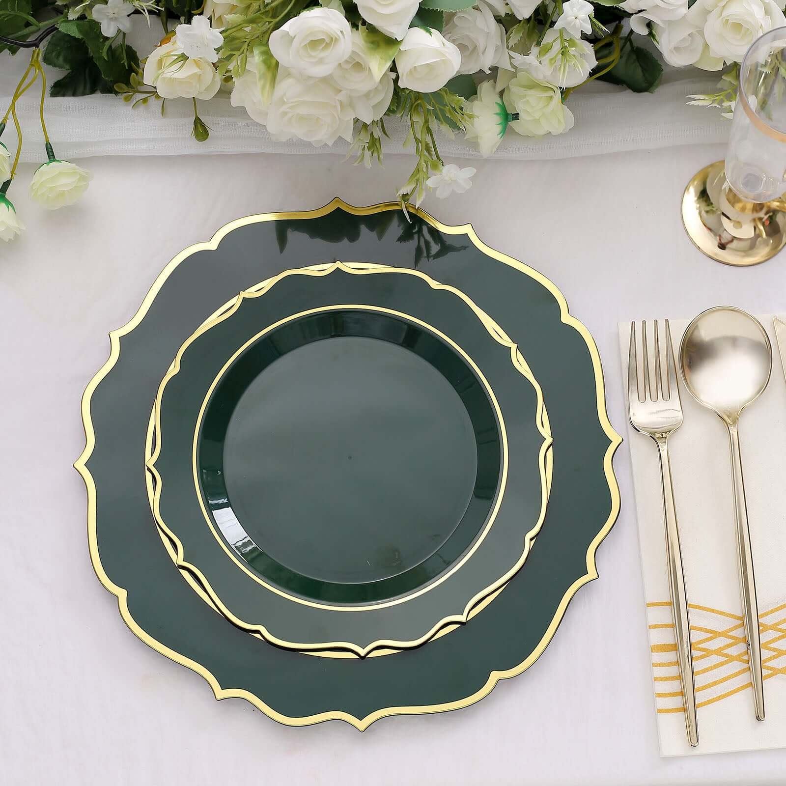 10-Pack Plastic 10 Round Dinner Plates in Hunter Emerald Green with Gold Scalloped Rim - Disposable Party Plates