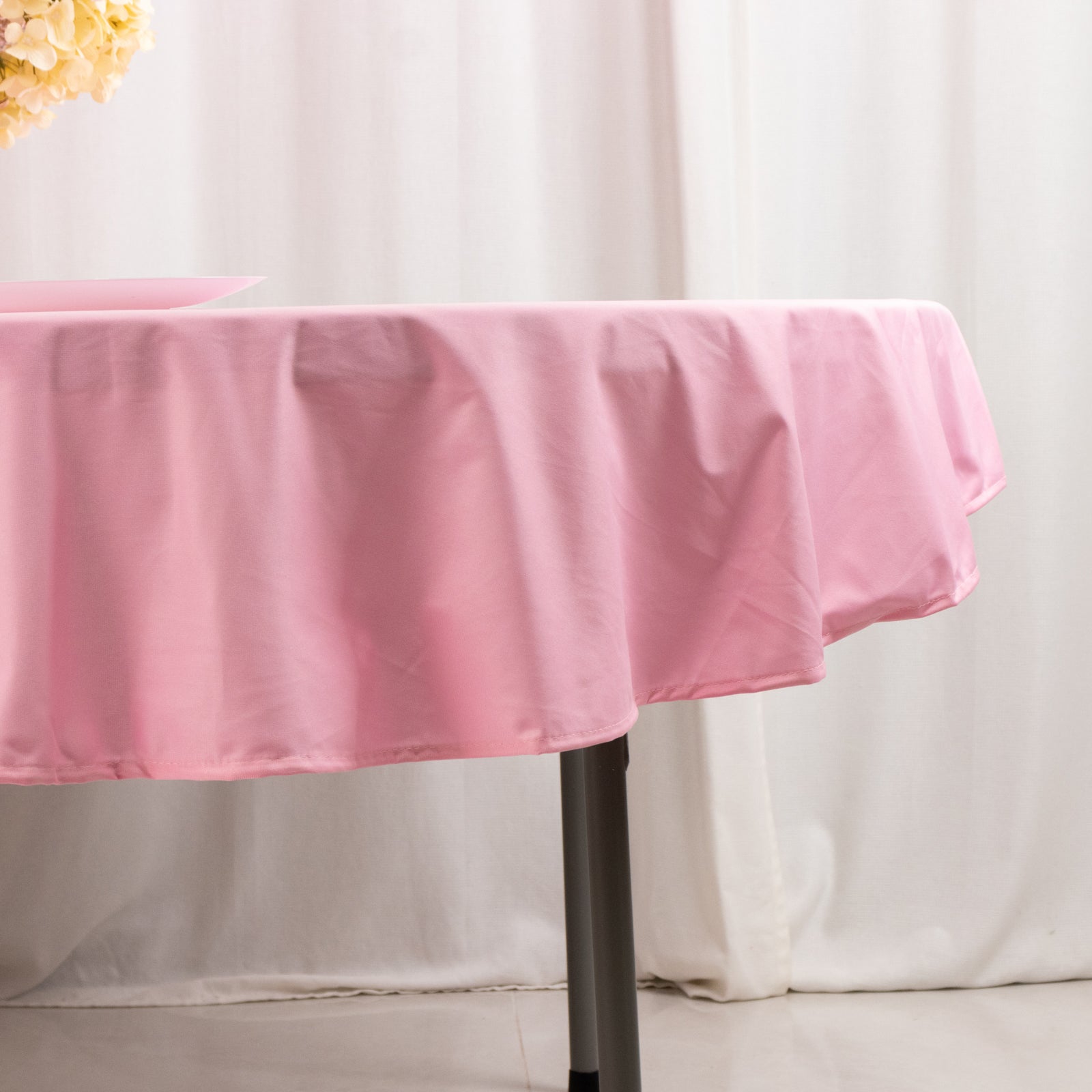 Premium Scuba Round 70 Tablecloth Pink - Wrinkle Free & Stain Resistant Table Cover