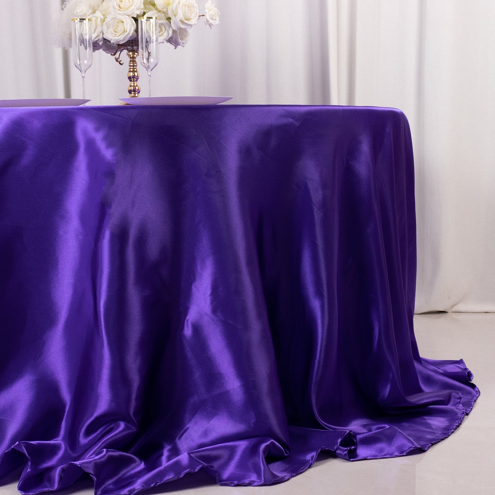 Satin 132 Round Tablecloth Purple - Stylish Seamless Table Cover