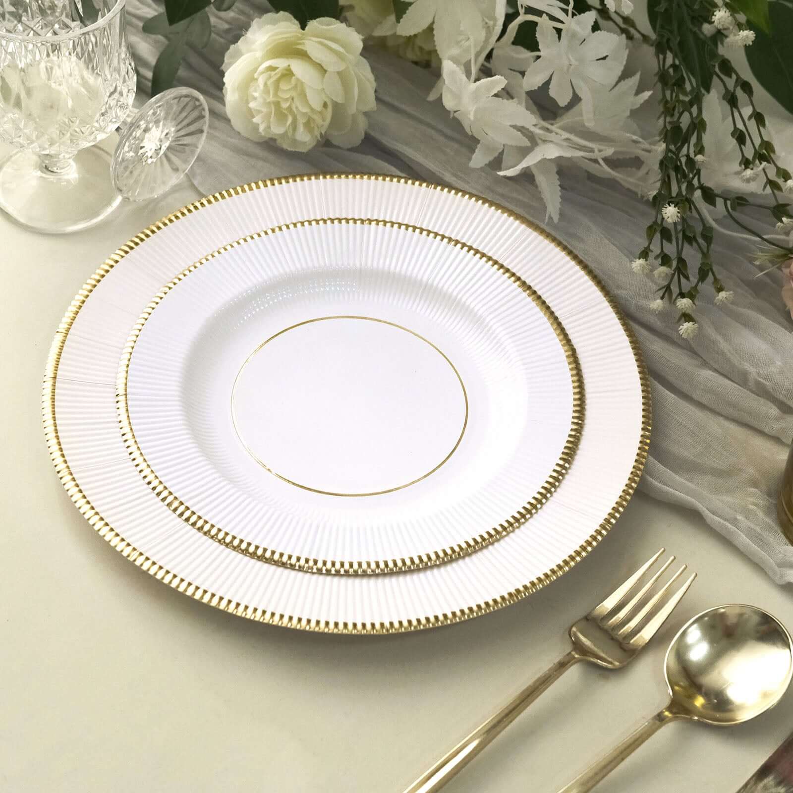 25-Pack Paper 10 Round Dinner Plates in White Sunray Design with Gold Rim - Disposable Heavy Duty 350GSM Party Plates