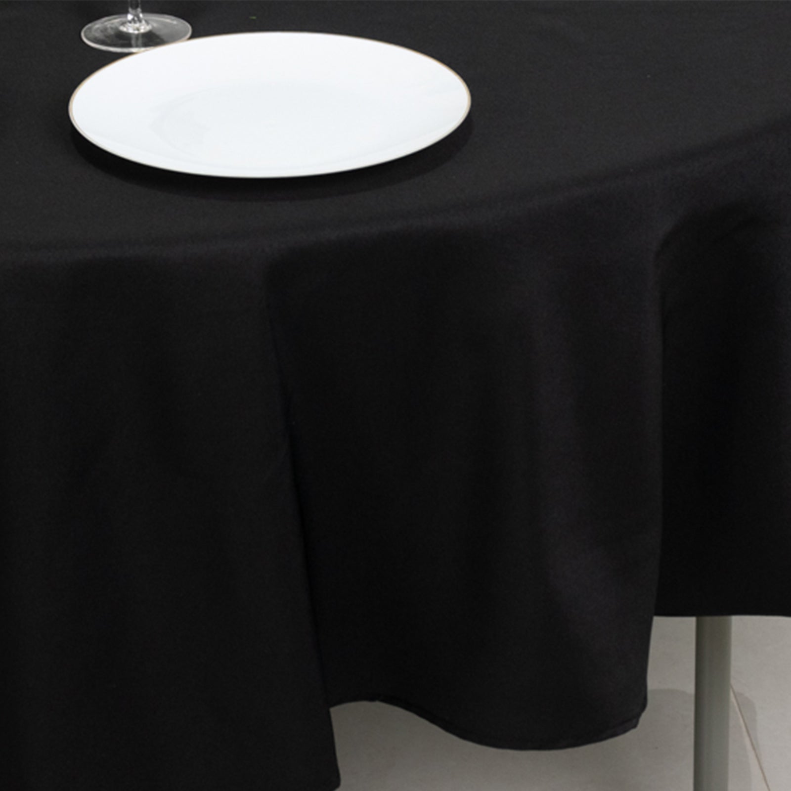 Fire Retardant Premium Polyester 90 Round Tablecloth Black - High-Performance Table Cover