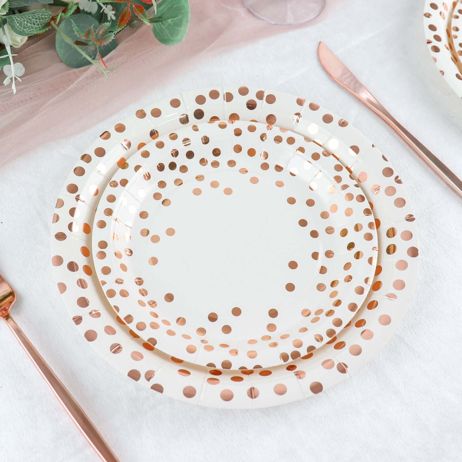 25-Pack Paper Round Dinner Plates 9 White with Metallic Rose Gold Polka Dots - Disposable 300GSM Party Plates for Banquets & Celebrations