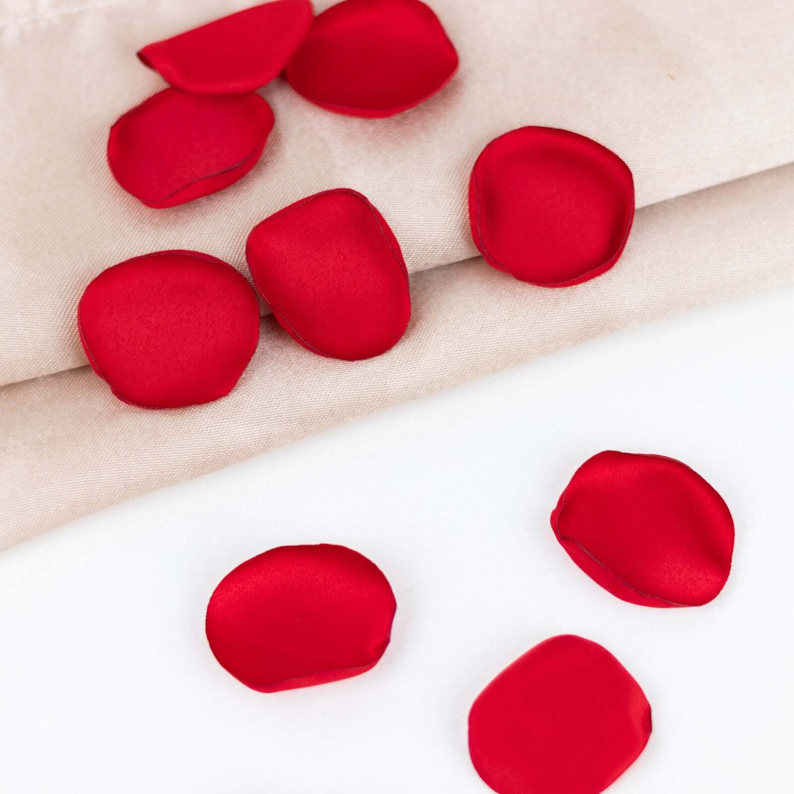 400-Pack Rose Petals Life-Like Flower Confetti Red Matte Silk Round - Perfect for Event Tables 2