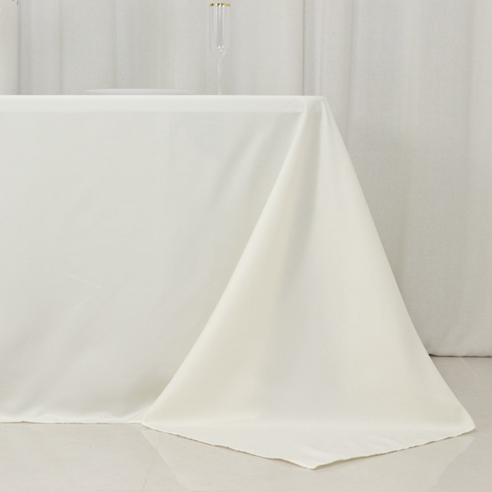 Fire Retardant Premium Polyester 90x132 Rectangular Tablecloth Ivory - High-Performance Seamless Table Cover