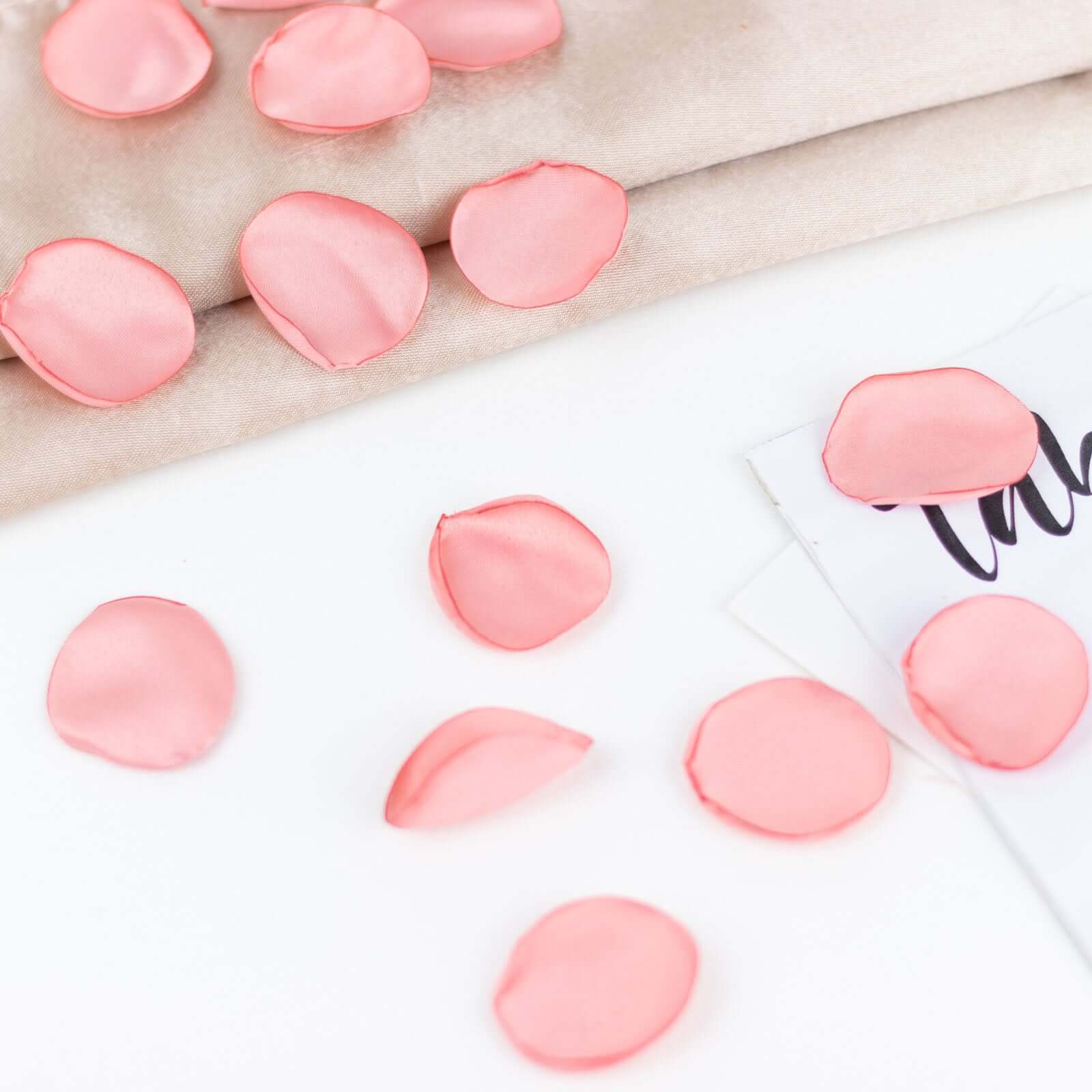 400-Pack Rose Petals Life-Like Flower Confetti Dusty Rose Matte Silk Round - Perfect for Event Tables 2