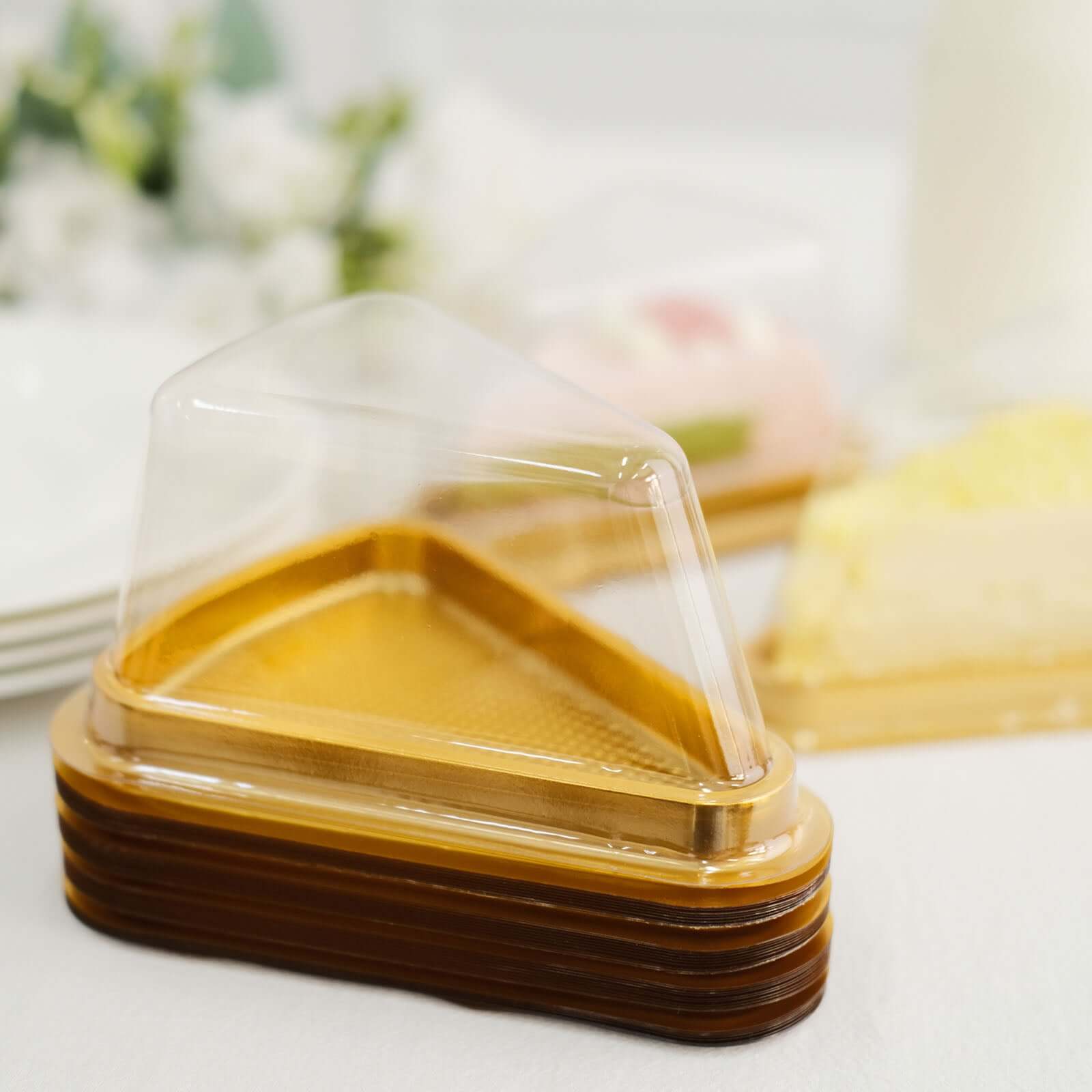 50-Pack Plastic Cake Slice Favor Containers Gold/Clear - Chic Individual Cheesecake Pie Party Favor Boxes with Lid for Events & Catering 6x4.5x2.5