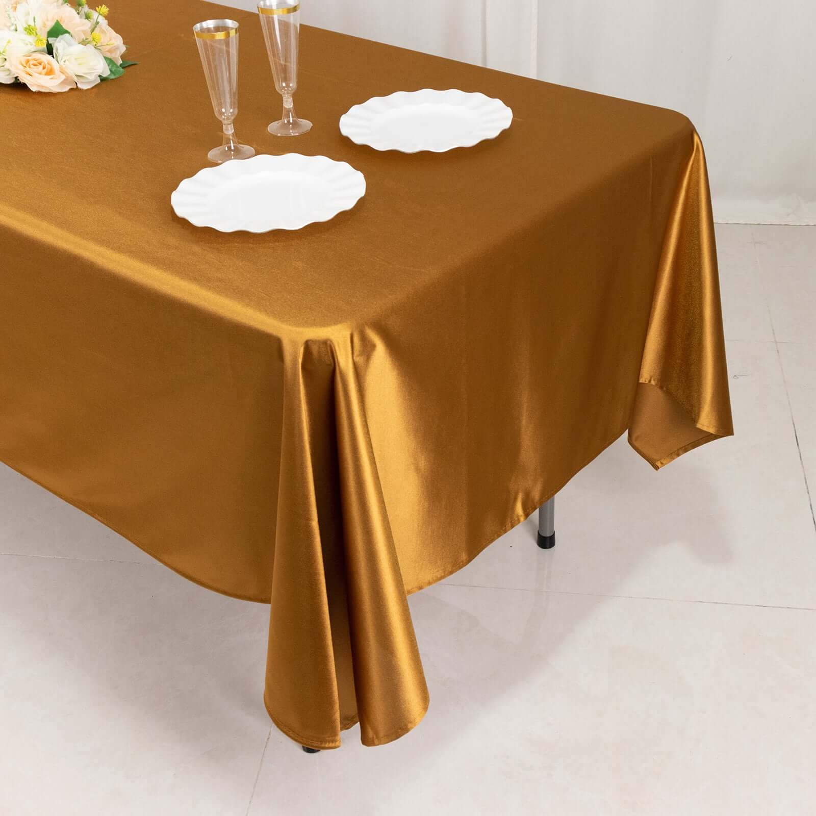 Premium Scuba Rectangular 60x102 Tablecloth Shimmering Gold - Wrinkle Free, Stain Resistant & Seamless Table Cover for Weddings and Parties