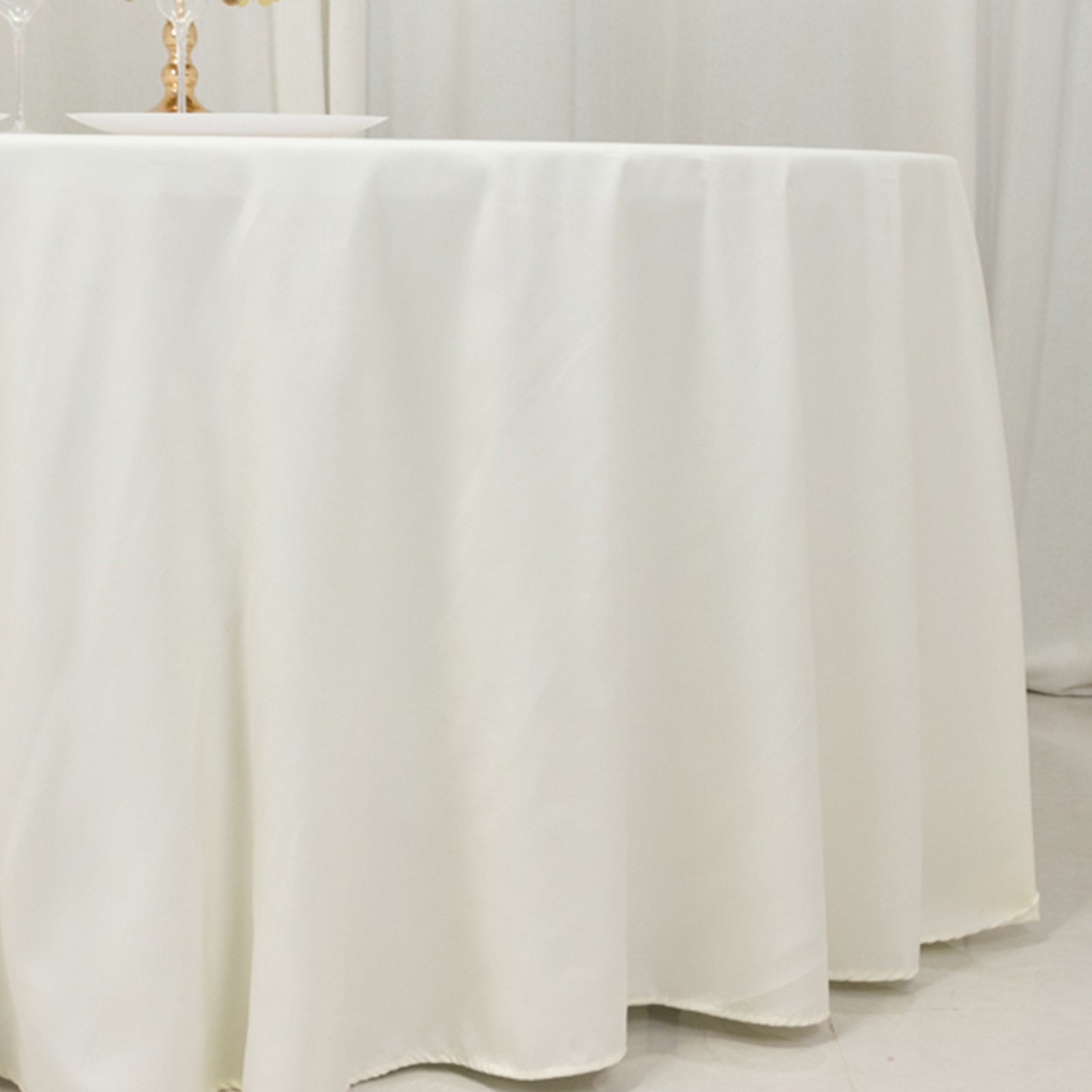 Cotton Blend 120 Round Tablecloth Ivory - Seamless Wrinkle-Resistant Table Cover